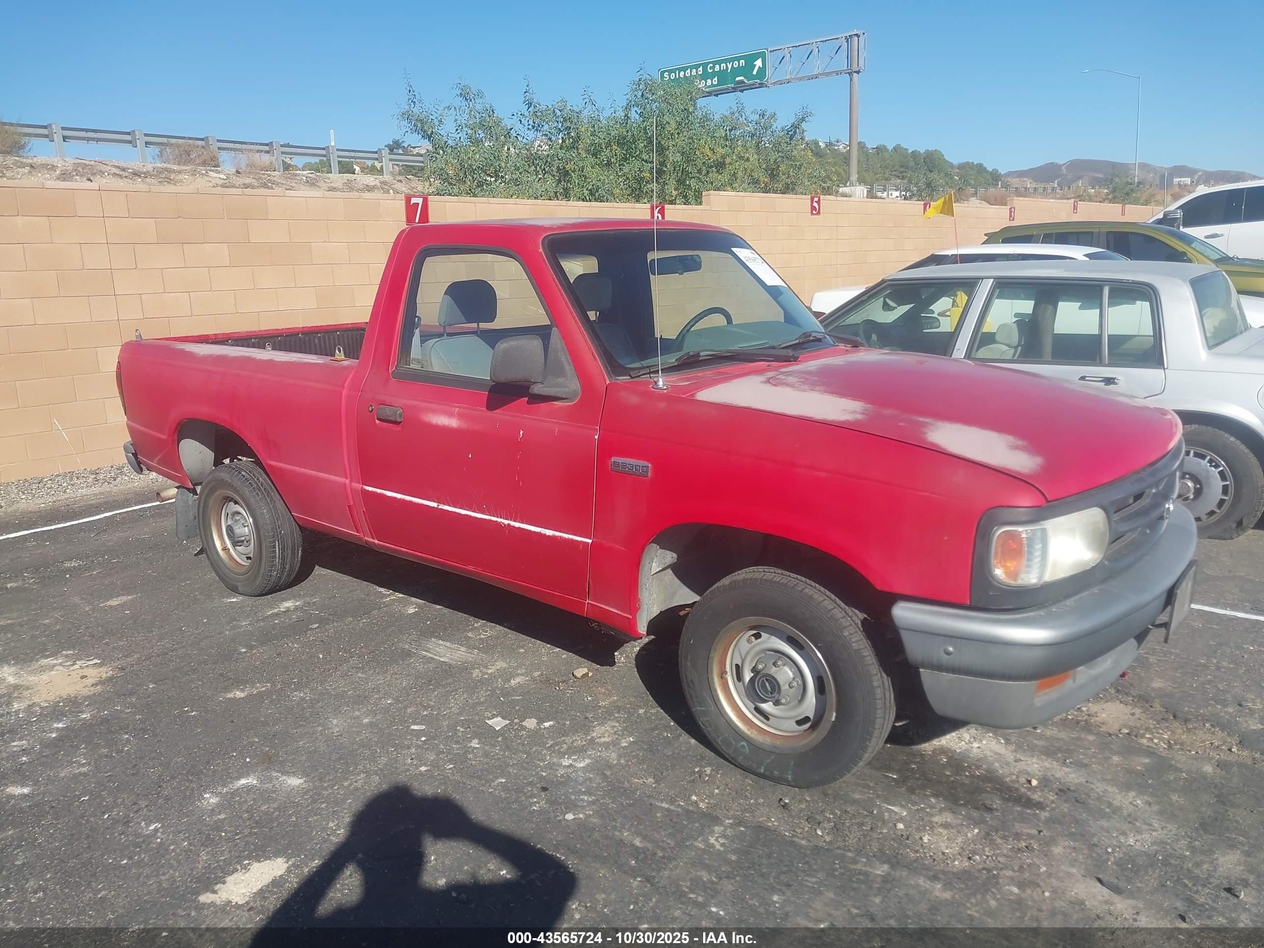 1994 Mazda B2300   Красный vin: 4F4CR12A9RTM25072