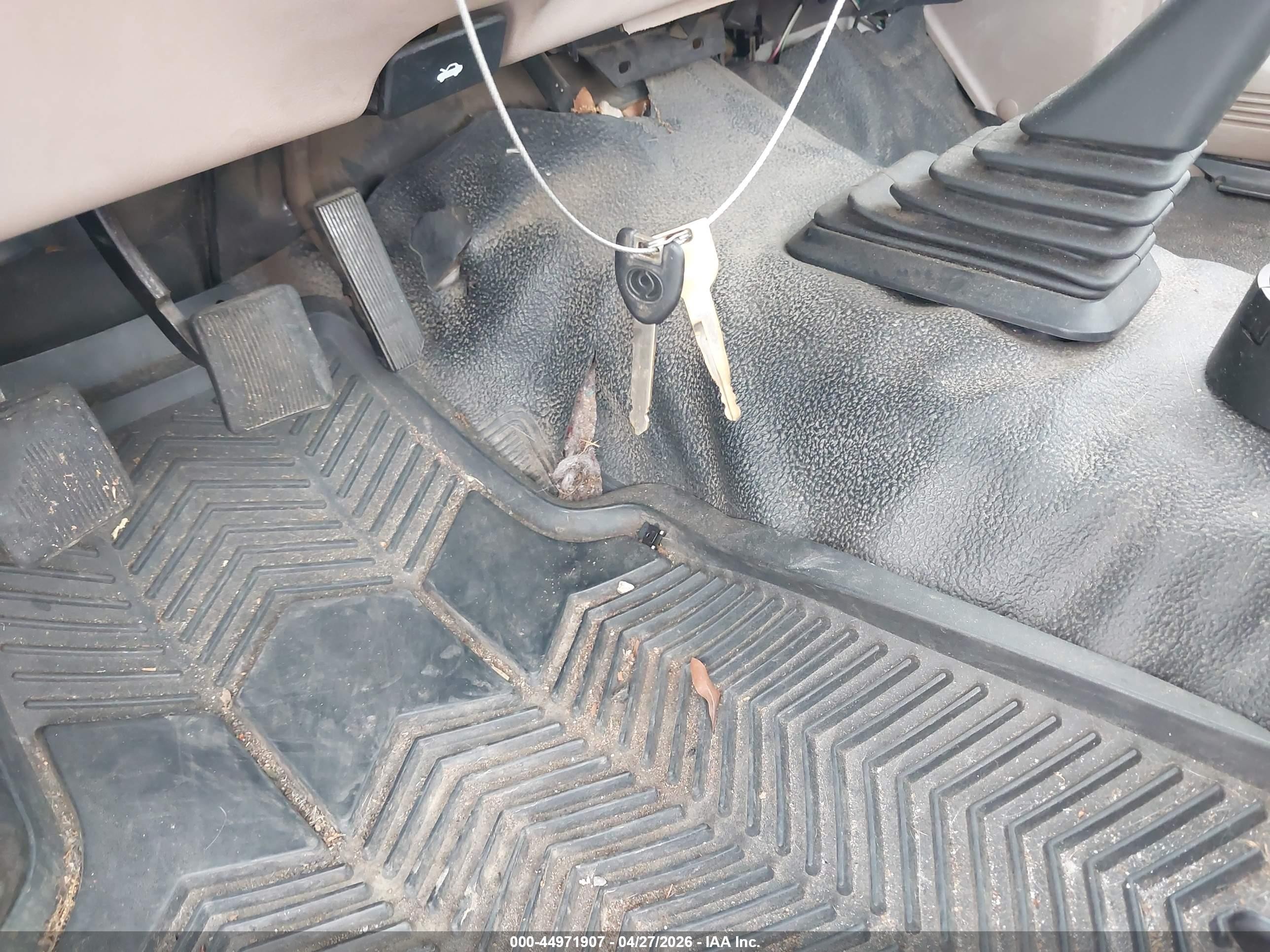 1994 Mazda B2300   Белый vin: 4F4CR12A9RTM91671