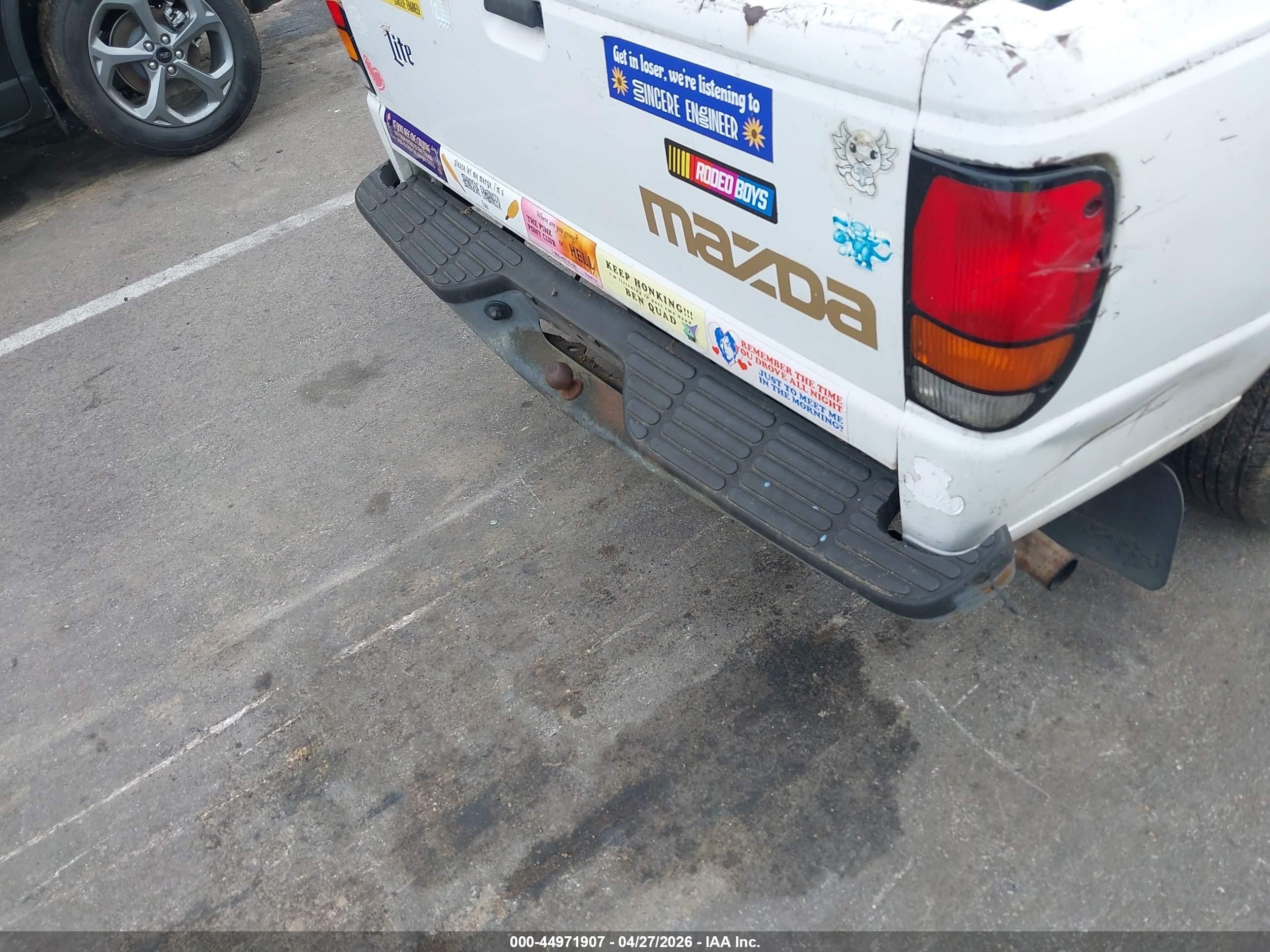 1994 Mazda B2300   Белый vin: 4F4CR12A9RTM91671