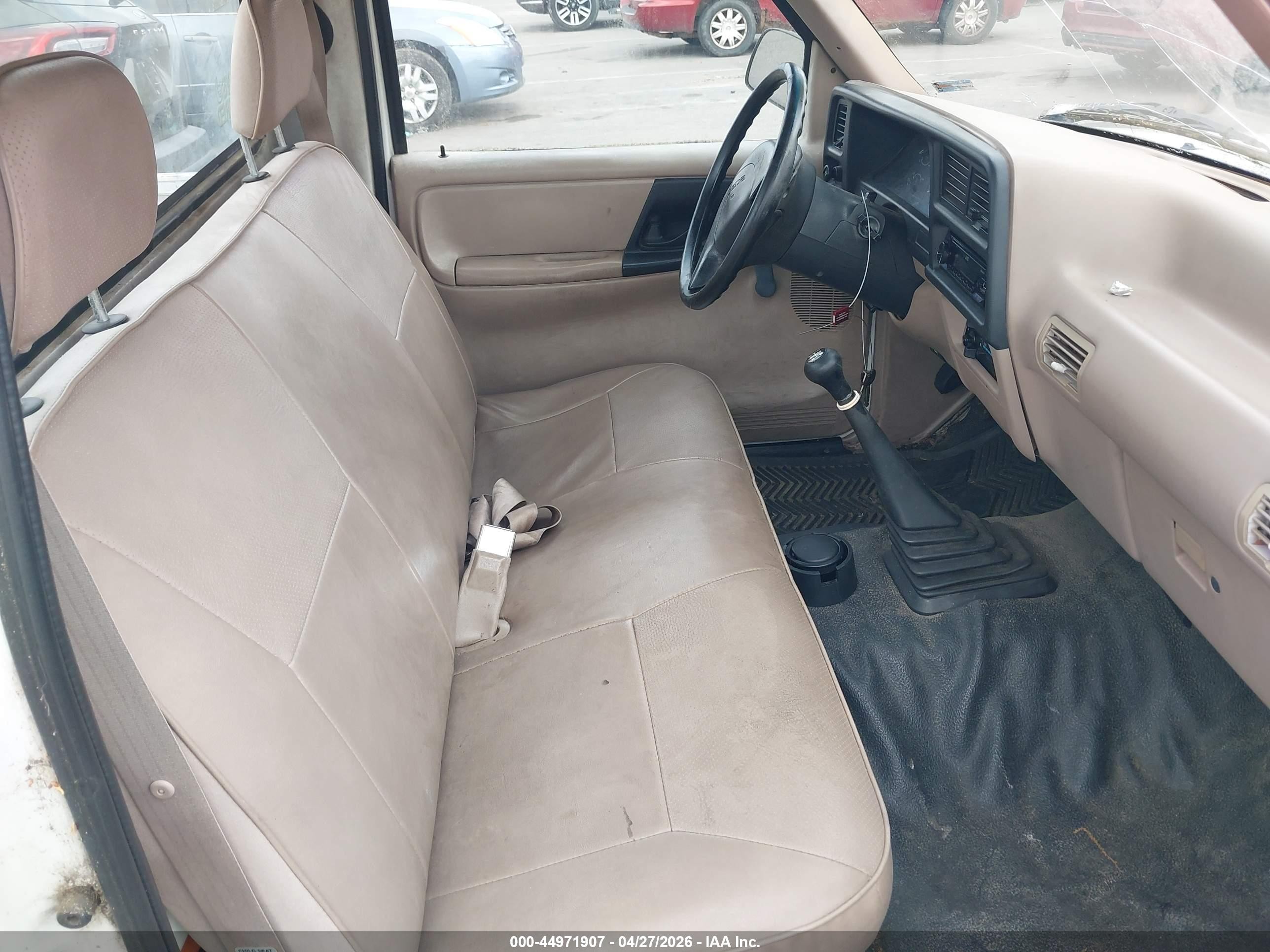 1994 Mazda B2300   Белый vin: 4F4CR12A9RTM91671