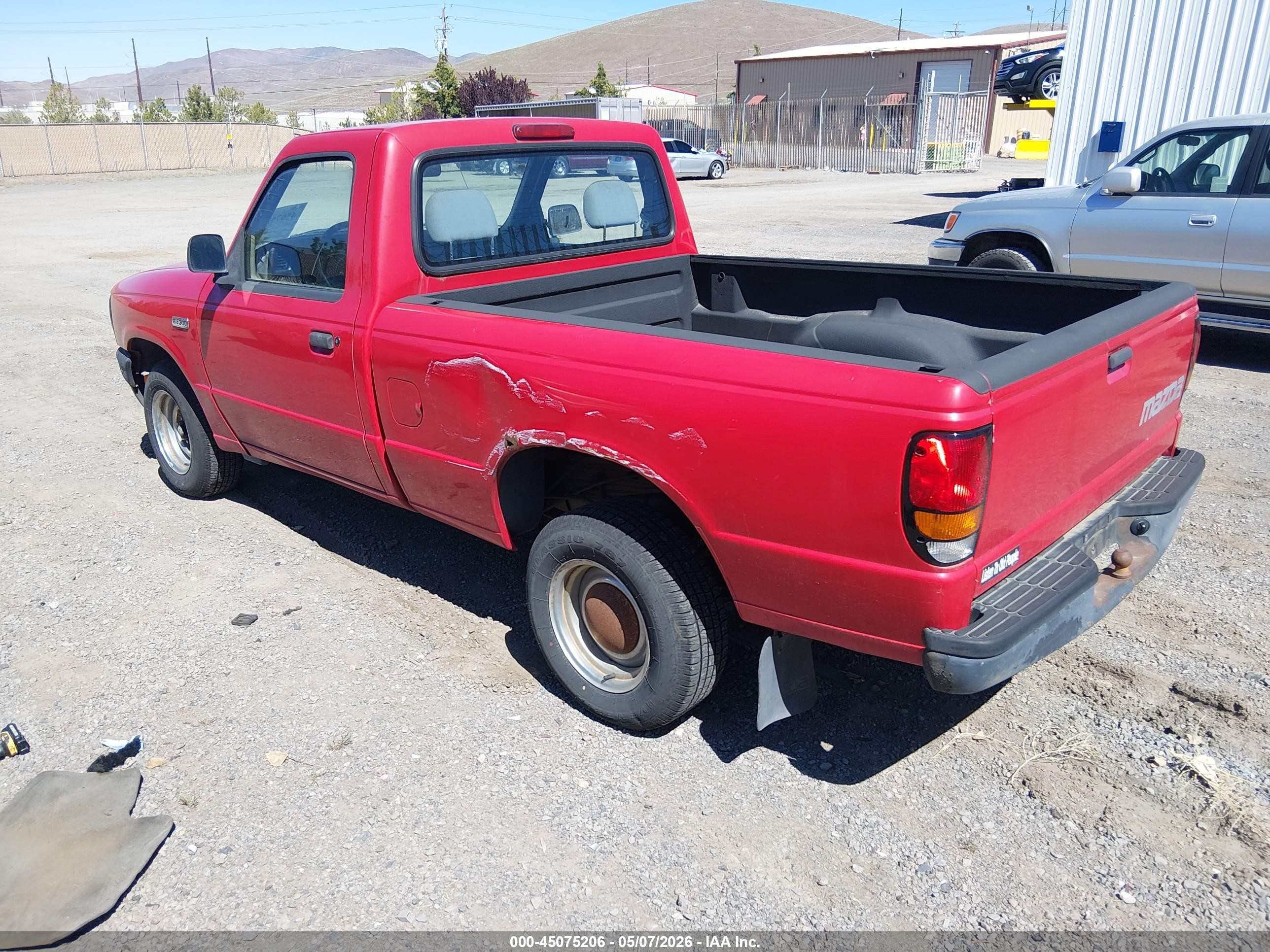 1994 Mazda B2300   Красный vin: 4F4CR12A9RTM99611