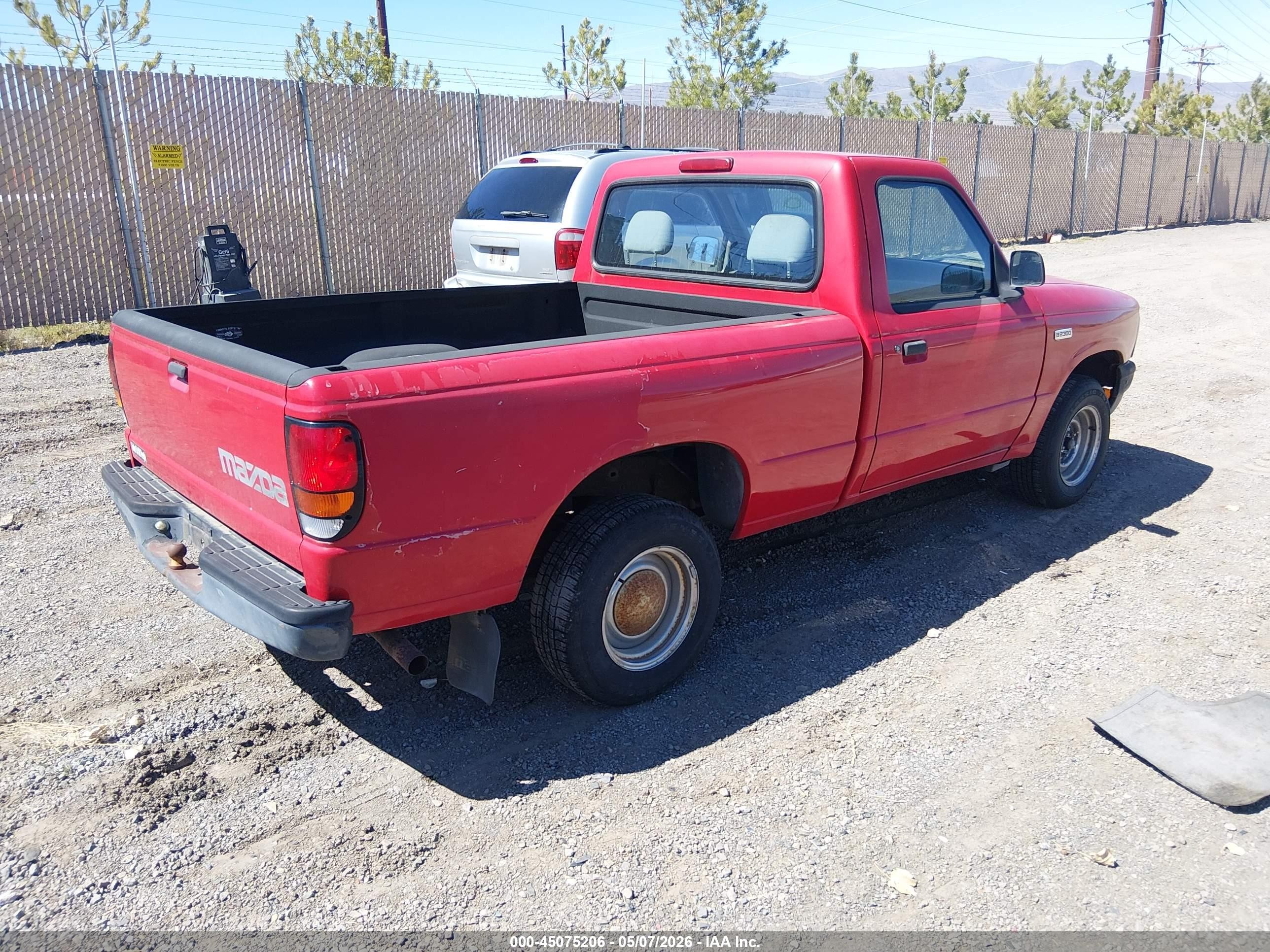 1994 Mazda B2300   Красный vin: 4F4CR12A9RTM99611