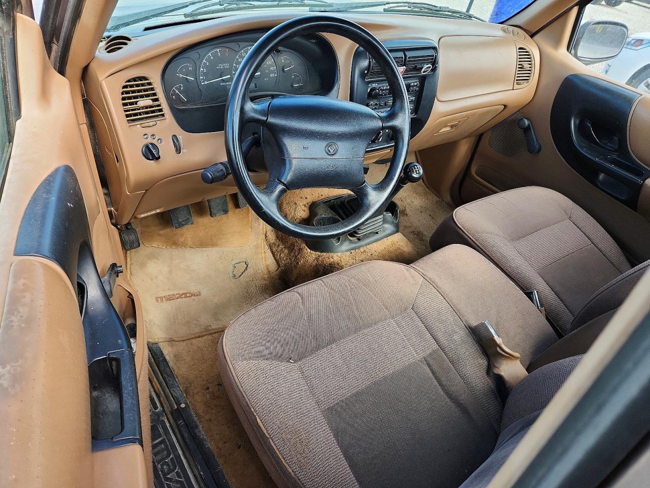 1995 Mazda B2300 Beige vin: 4F4CR12A9STM20265
