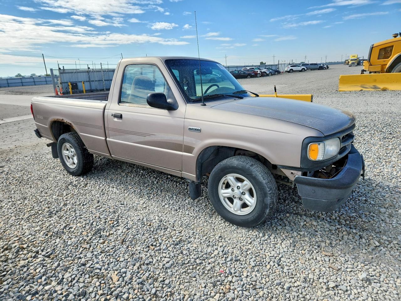1995 Mazda B2300 Beige vin: 4F4CR12A9STM20265