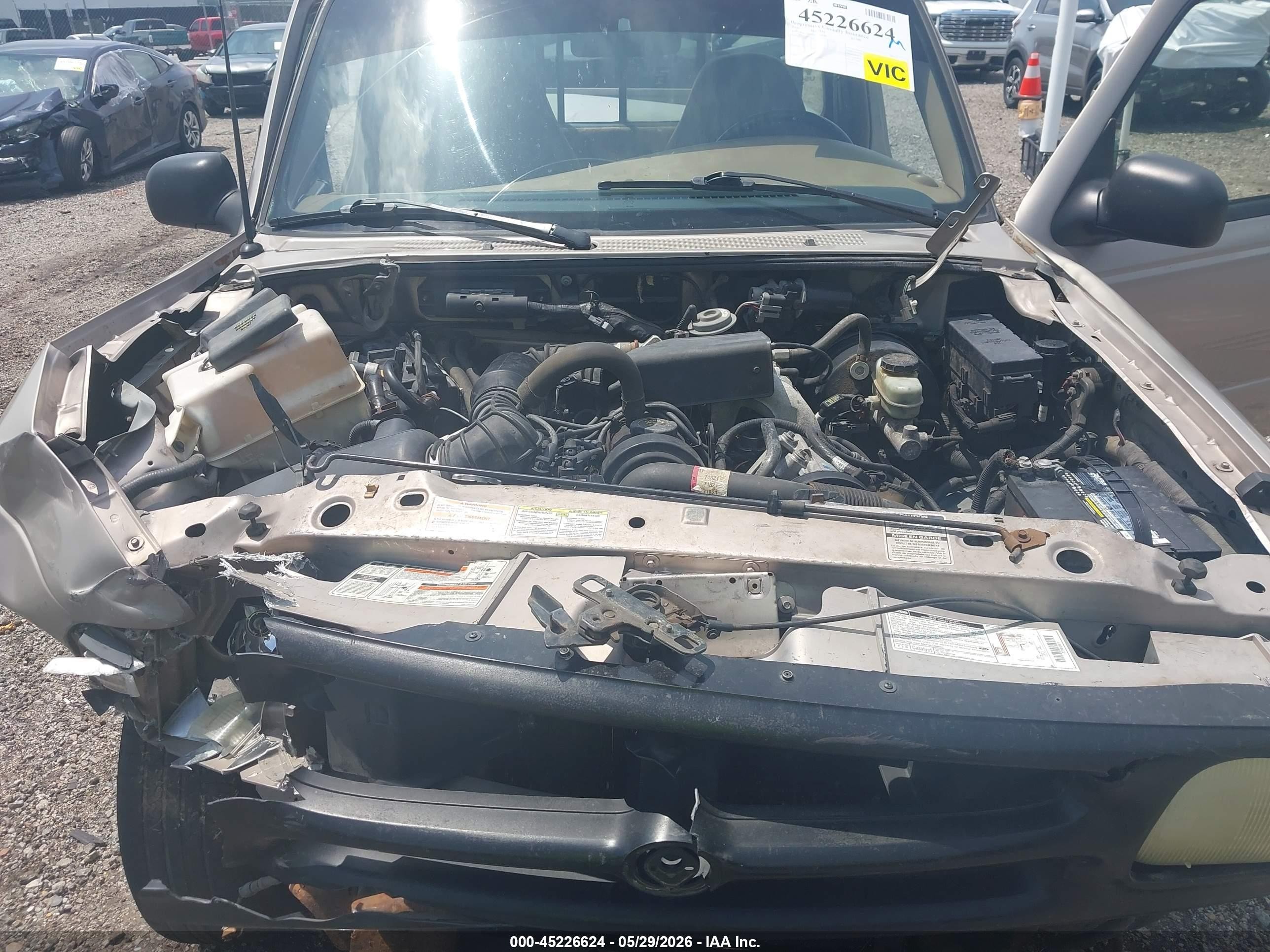 1996 Mazda B2300   Tan vin: 4F4CR12A9TTM08585