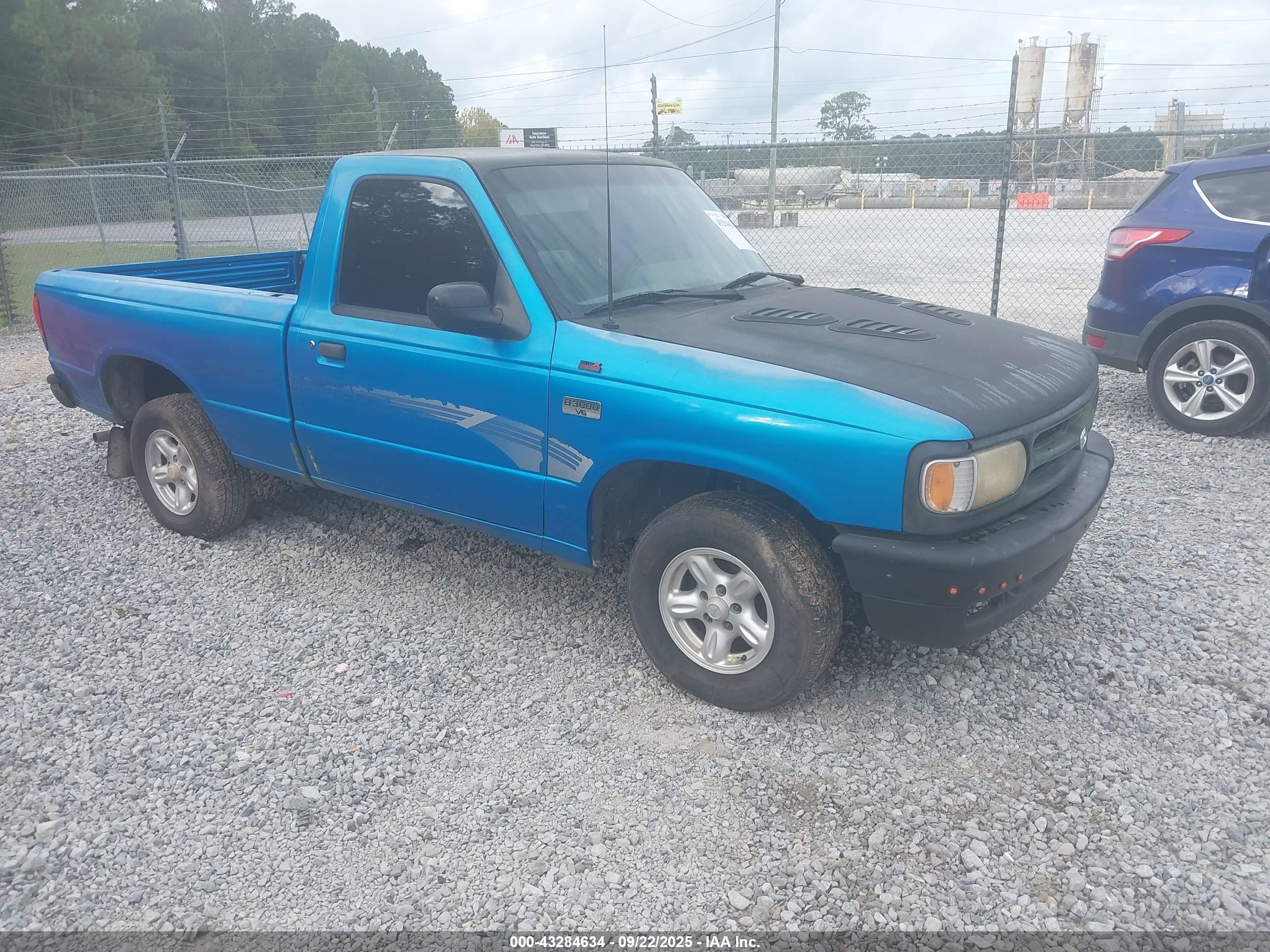 1994 Mazda B3000   Синий vin: 4F4CR12U3RTN09124