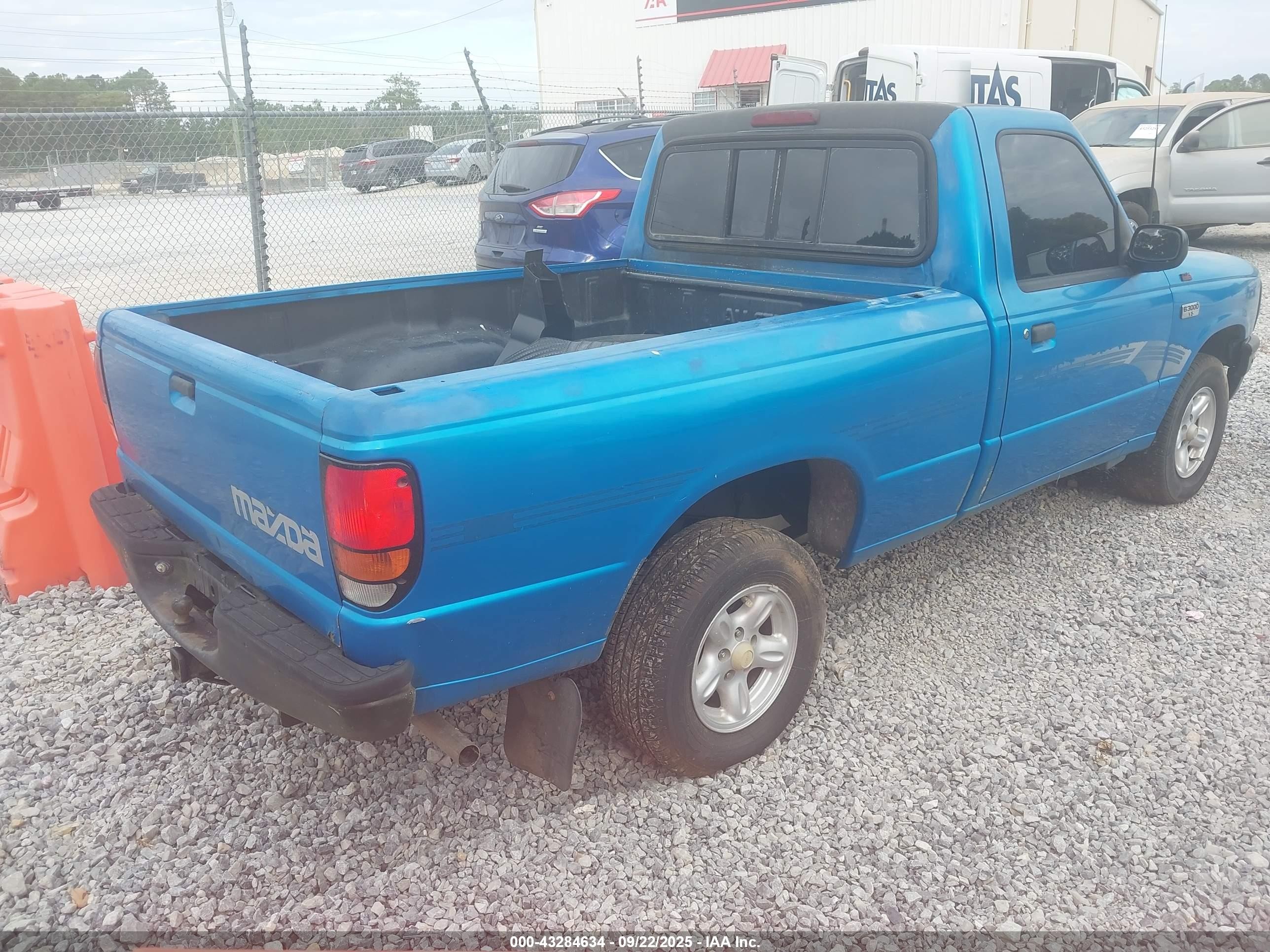 1994 Mazda B3000   Blue vin: 4F4CR12U3RTN09124