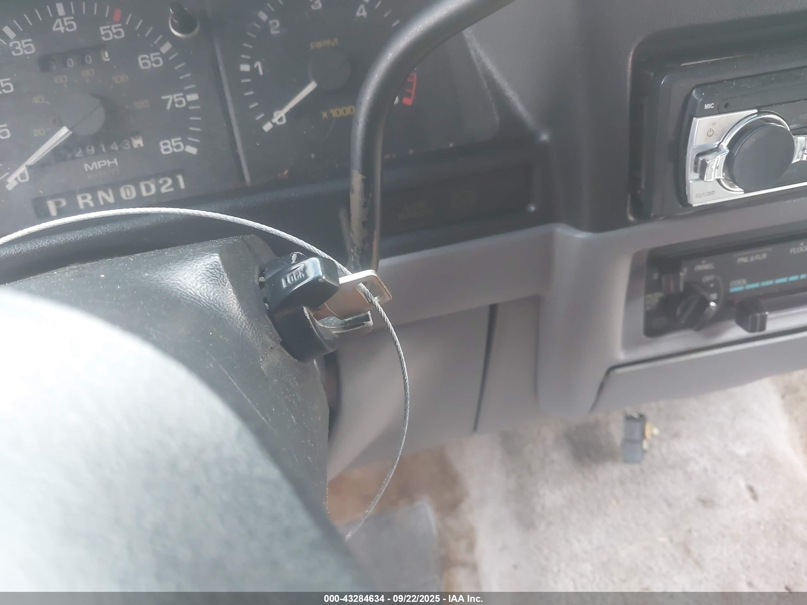 1994 Mazda B3000   Blue vin: 4F4CR12U3RTN09124