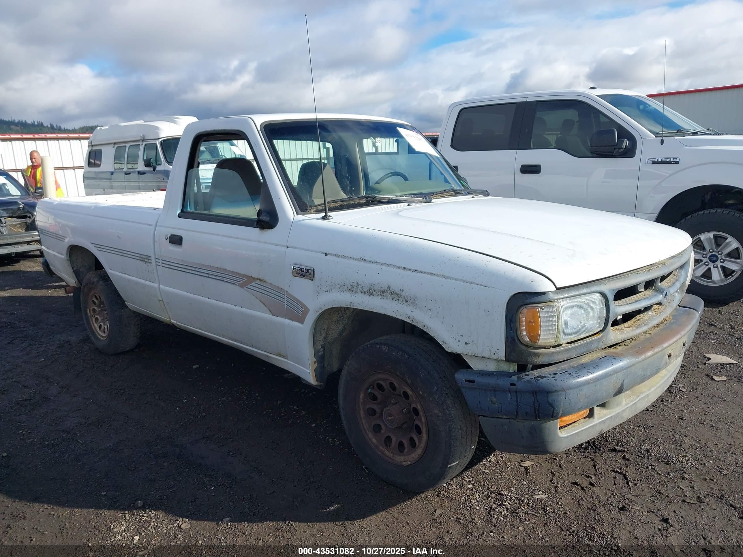 1994 Mazda B3000   White vin: 4F4CR12U7RTM38655