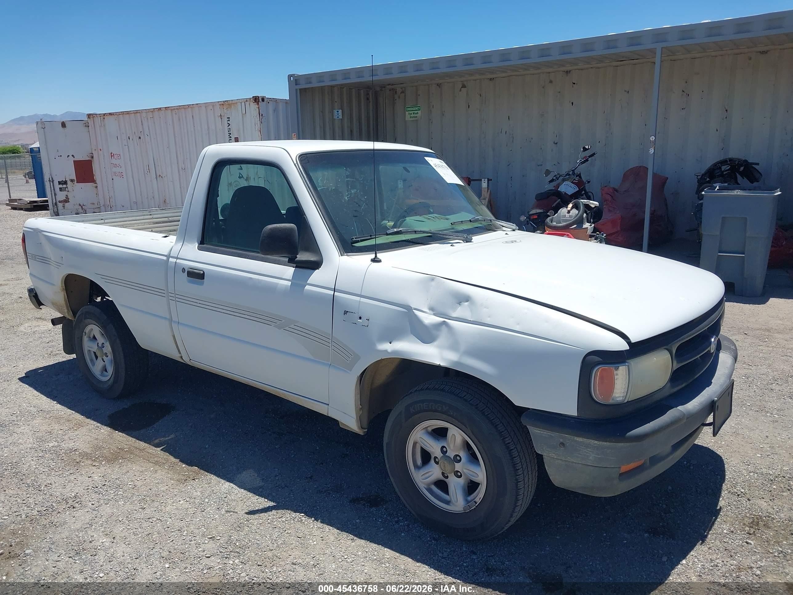 1994 Mazda B3000   Белый vin: 4F4CR12U7RTM47176