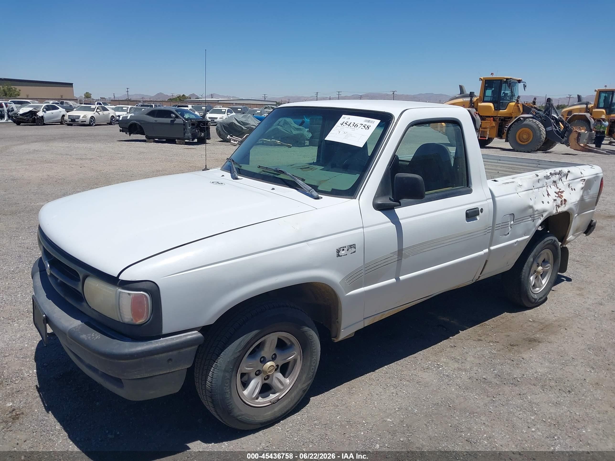 1994 Mazda B3000   White vin: 4F4CR12U7RTM47176