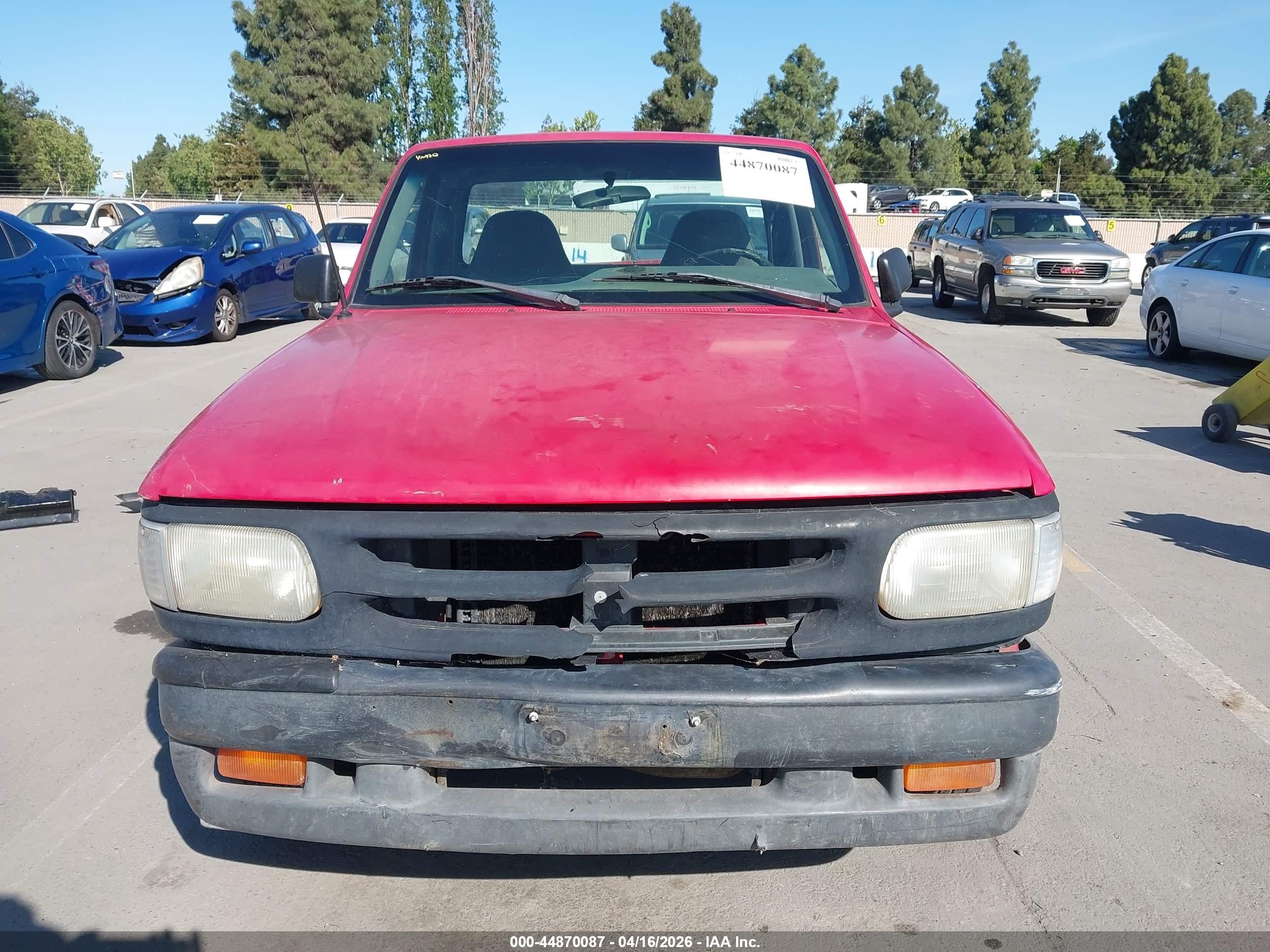 1994 Mazda B3000   Red vin: 4F4CR12U8RTM10380