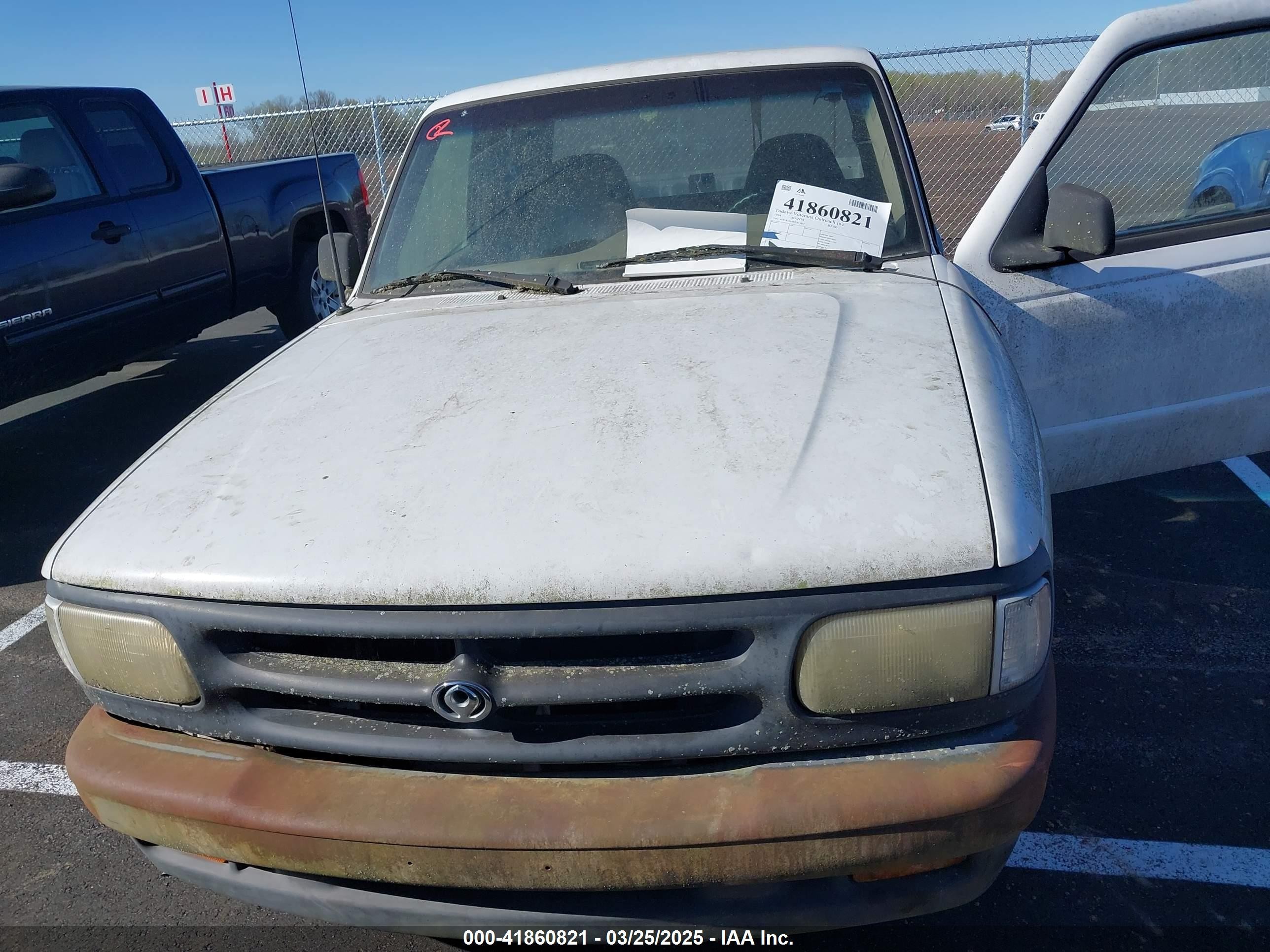 1994 Mazda B2300 Cab Plus White vin: 4F4CR16A3RTN13853
