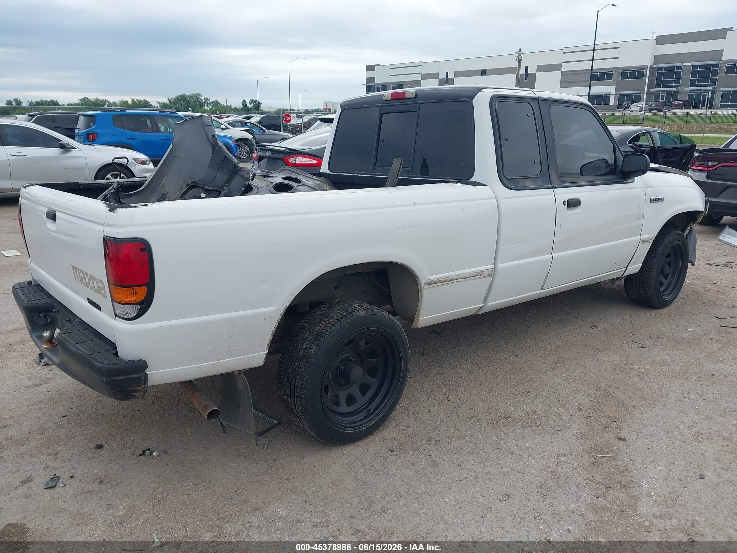 1995 Mazda B2300 Cab Plus White vin: 4F4CR16A3STM03505