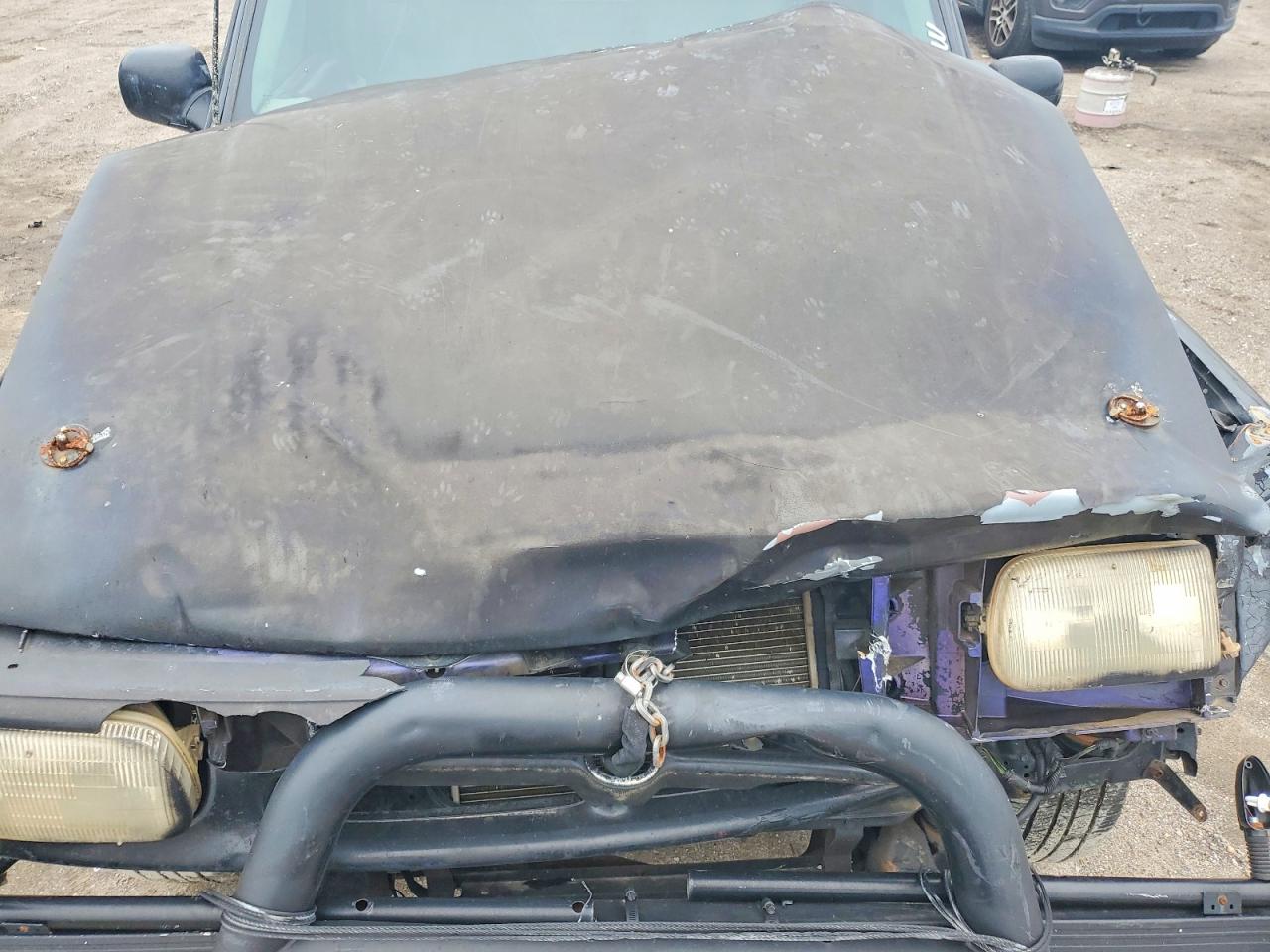 1995 Mazda B2300 Cab Plus Black vin: 4F4CR16A3STM07599