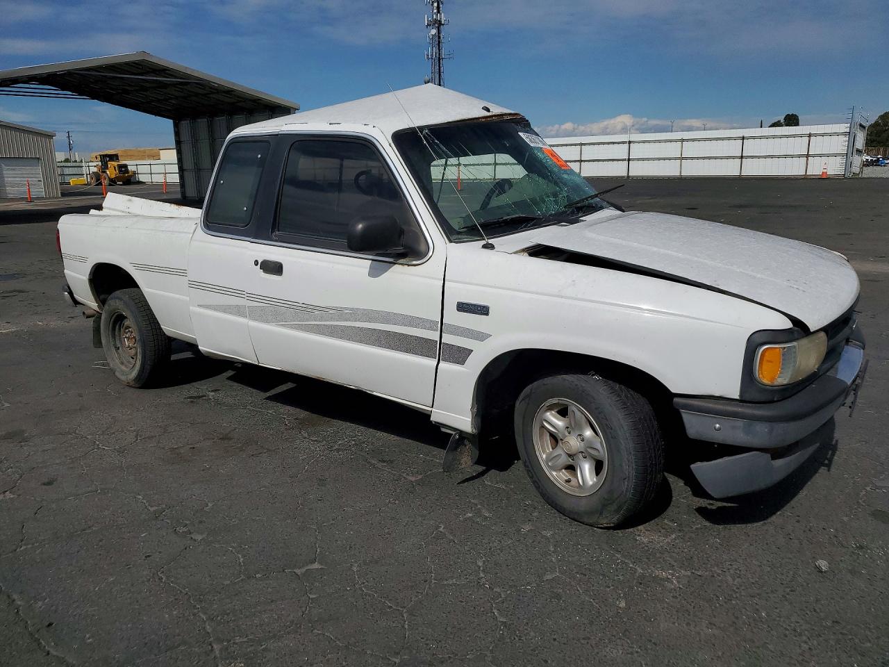 1997 Mazda B2300 Cab Plus Белый vin: 4F4CR16A5VTM34758