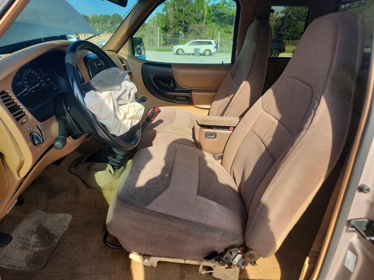 1996 Mazda B2300 Cab Plus Gray vin: 4F4CR16A7TTM46746