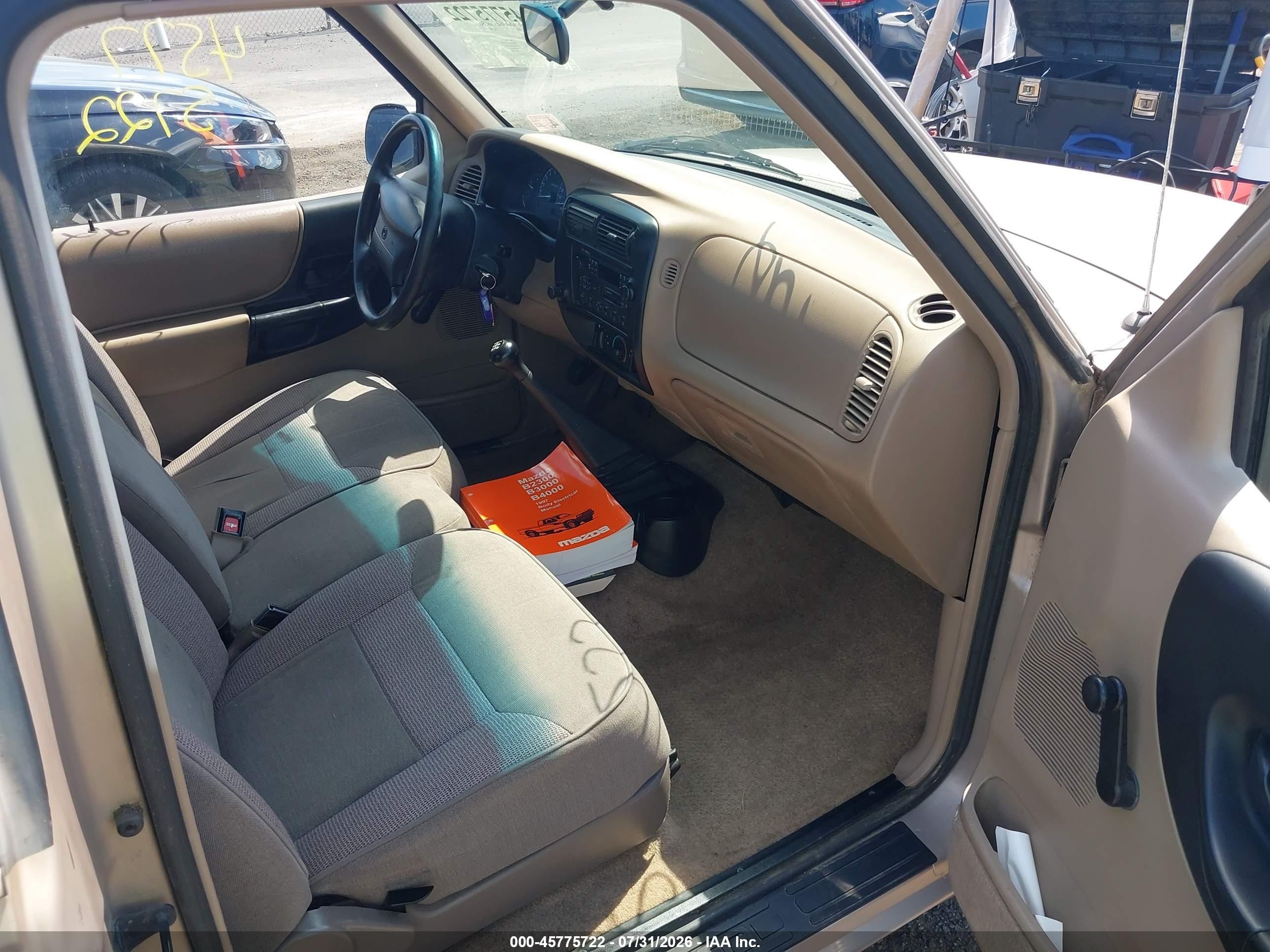 1997 Mazda B2300 Se Champagne vin: 4F4CR16AXVTM34769
