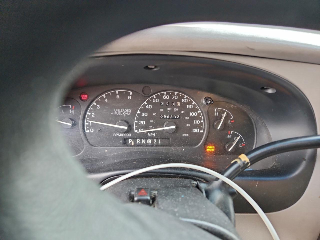 1996 Mazda B3000 Cab Plus White vin: 4F4CR16U1TTM31430