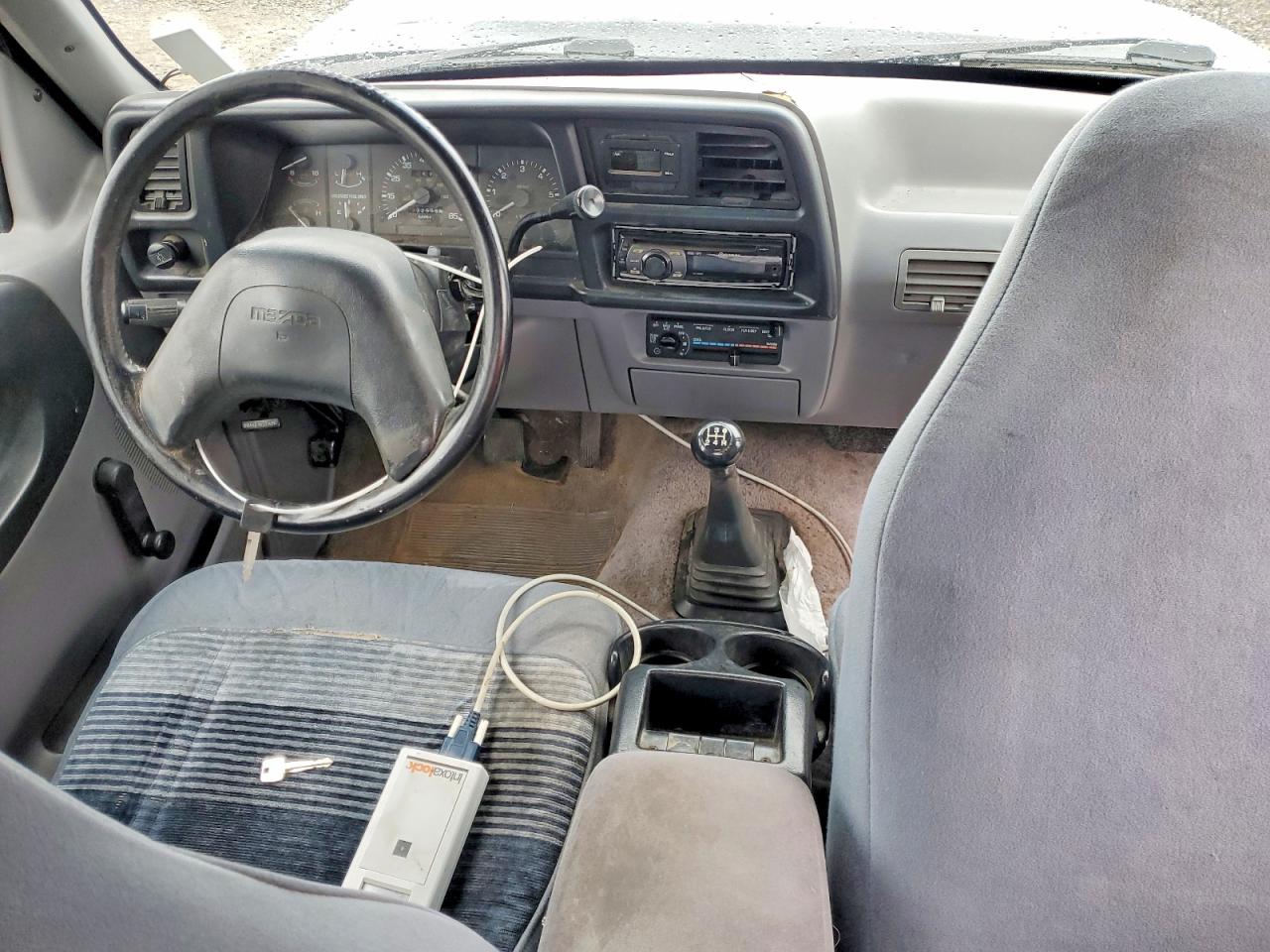 1994 Mazda B3000 Cab Plus Silver vin: 4F4CR16U4RTM47310