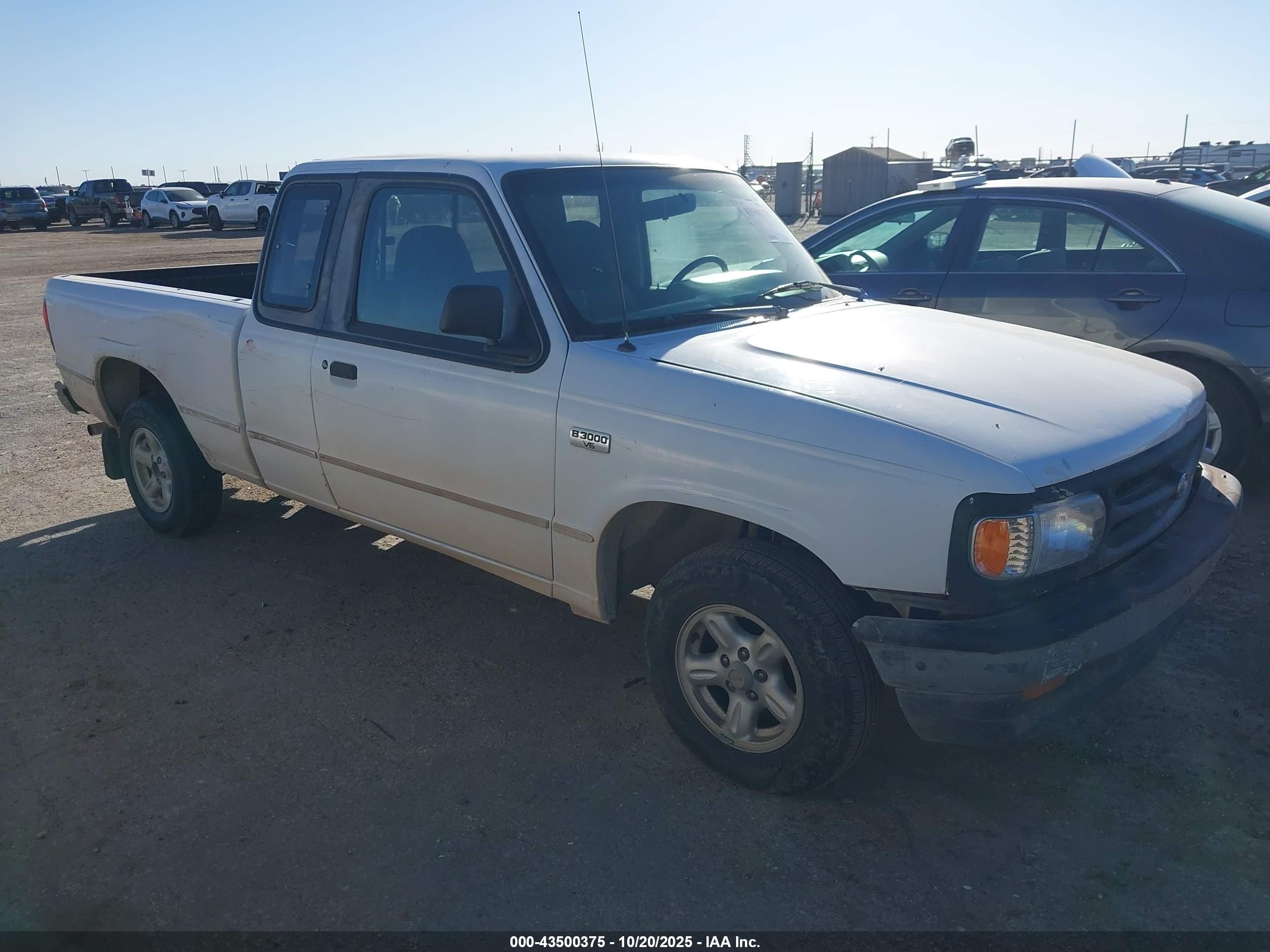1994 Mazda B3000 Cab Plus White vin: 4F4CR16U4RTM79416