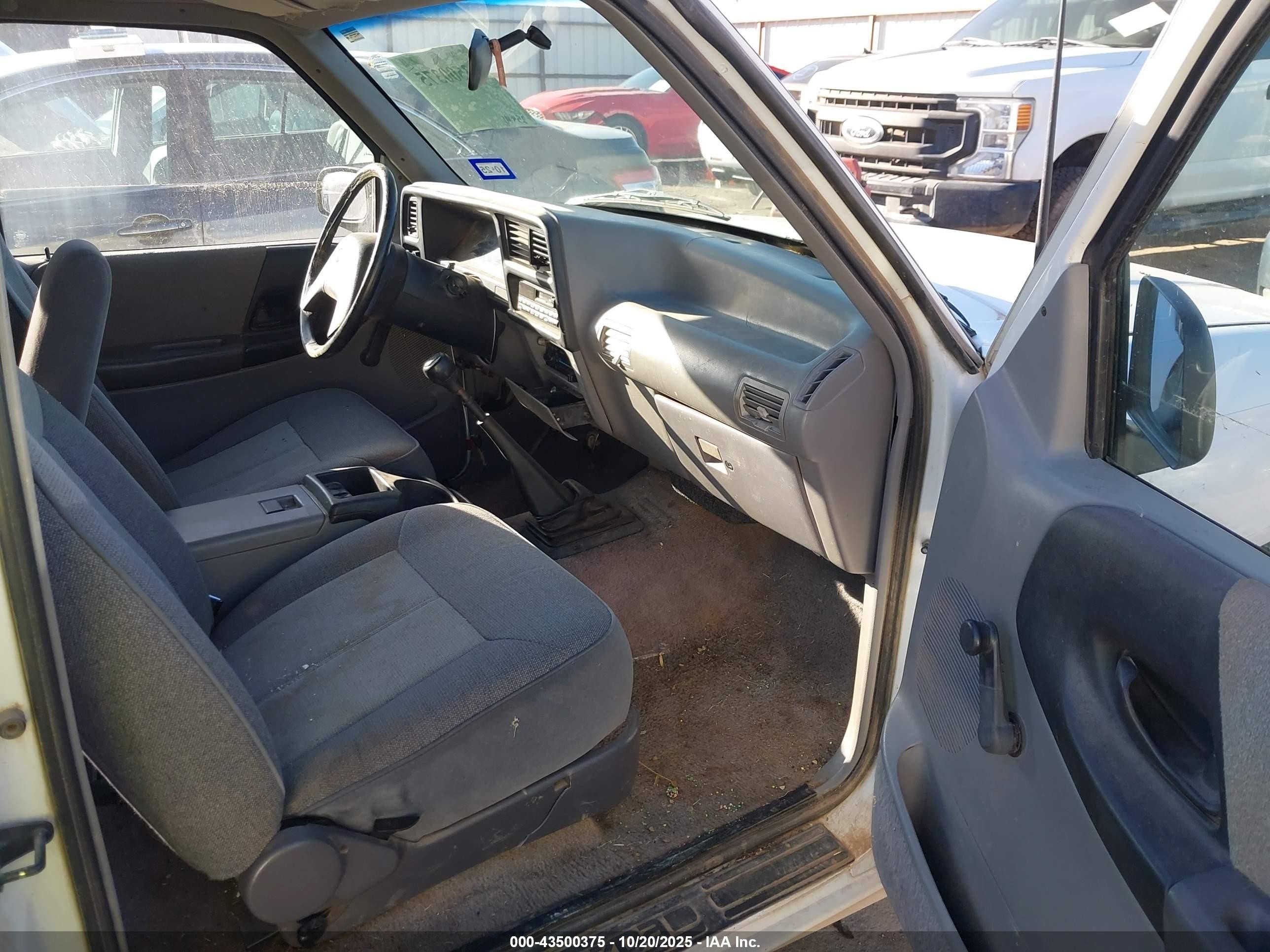 1994 Mazda B3000 Cab Plus White vin: 4F4CR16U4RTM79416