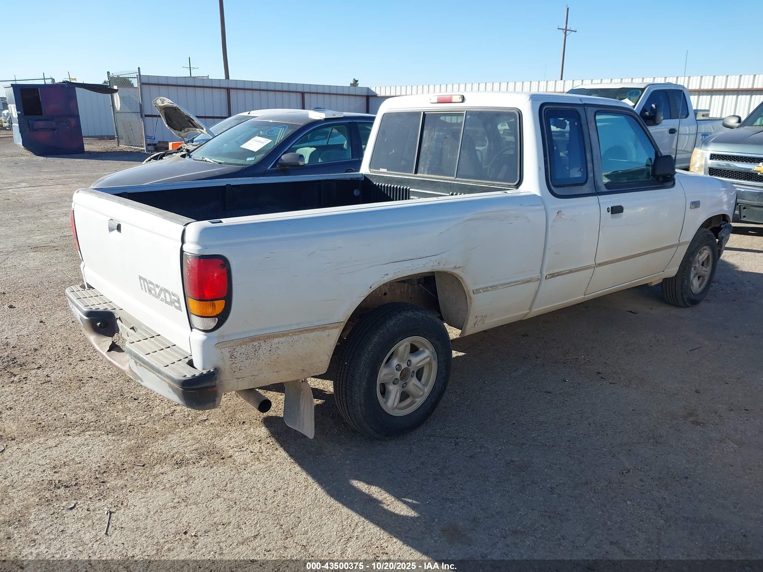 1994 Mazda B3000 Cab Plus White vin: 4F4CR16U4RTM79416