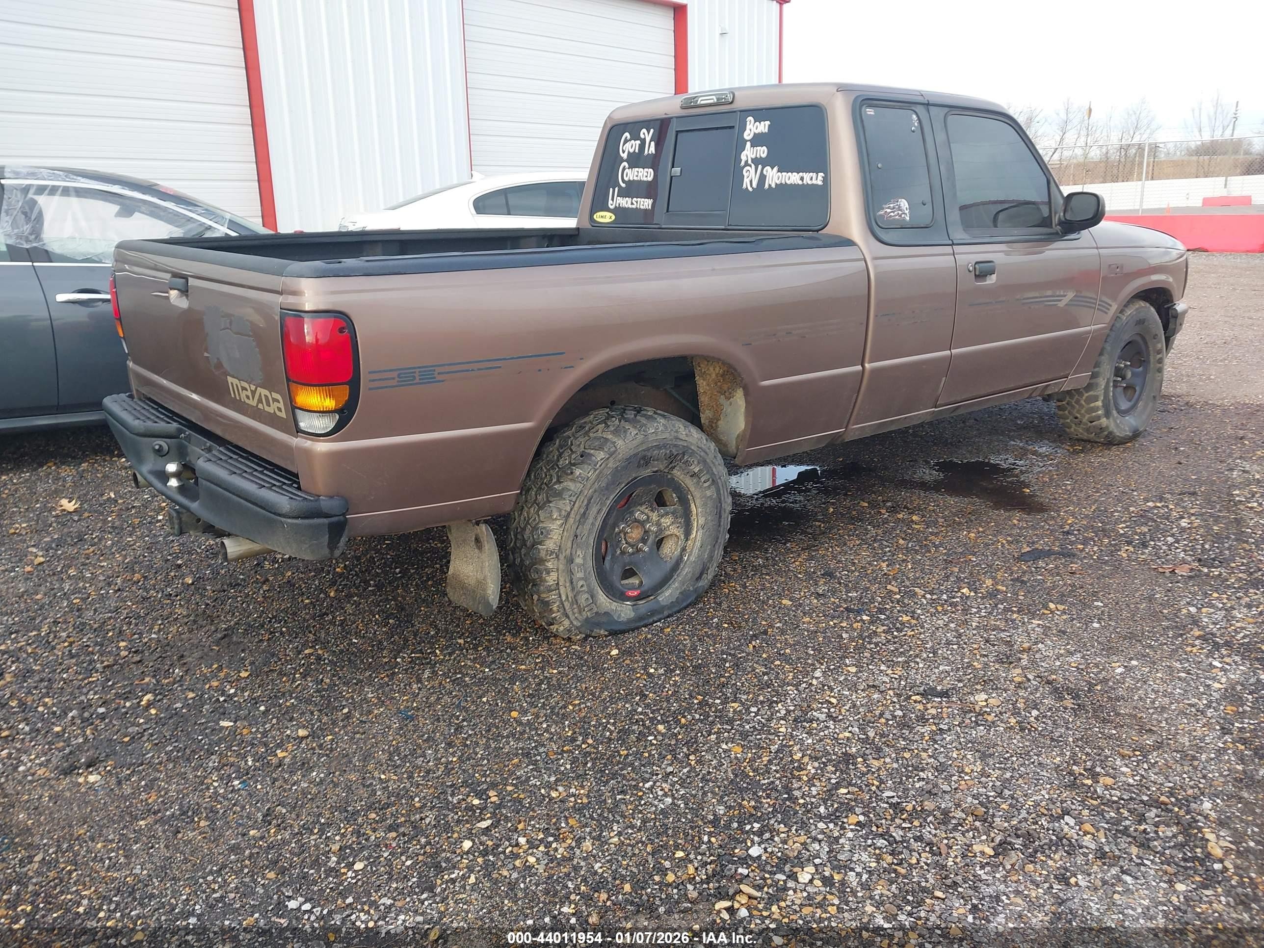 1994 Mazda B3000 Cab Plus Brown vin: 4F4CR16U5RTM93003