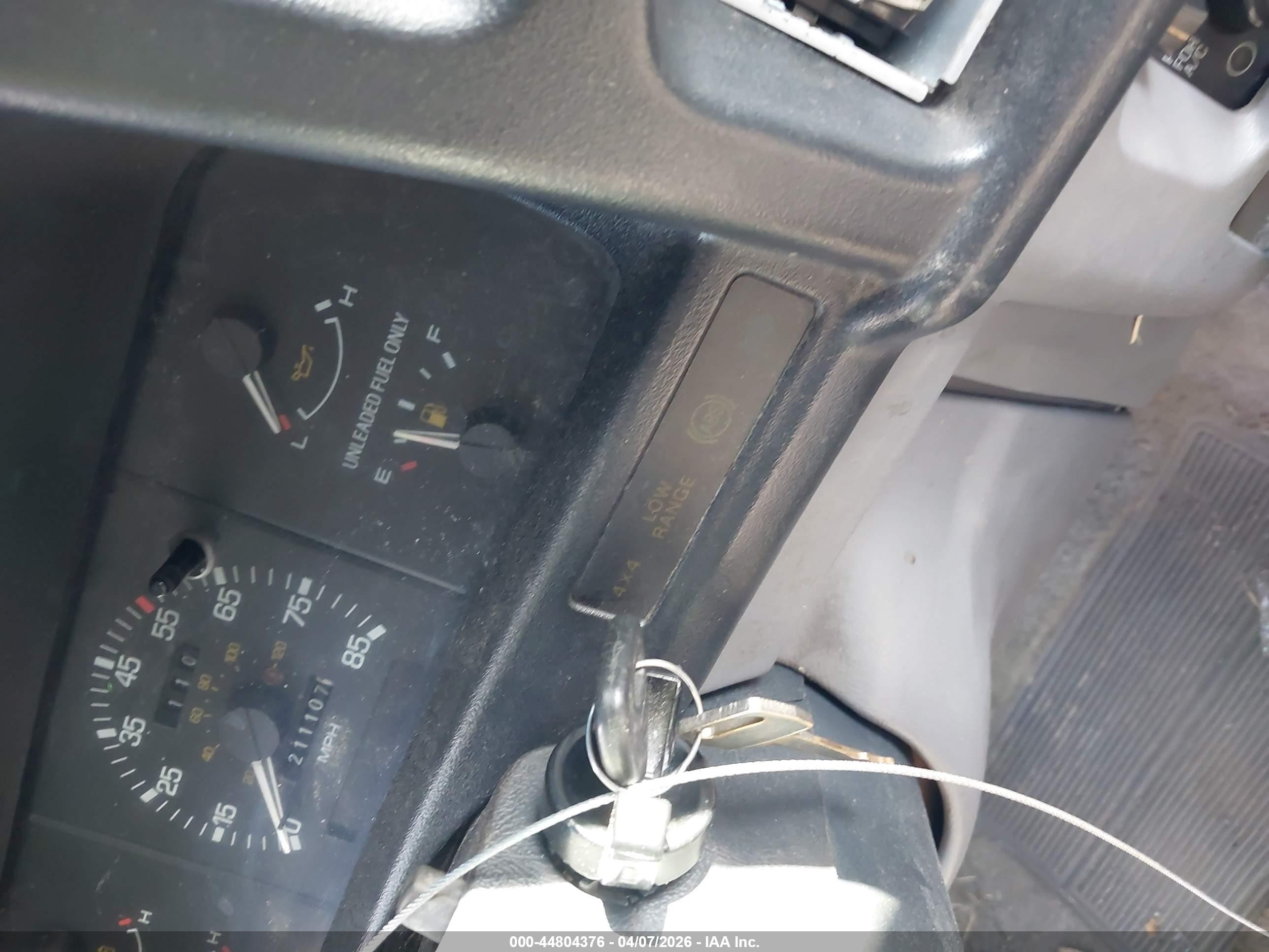 1994 Mazda B3000 Cab Plus Белый vin: 4F4CR16U6RTM92023