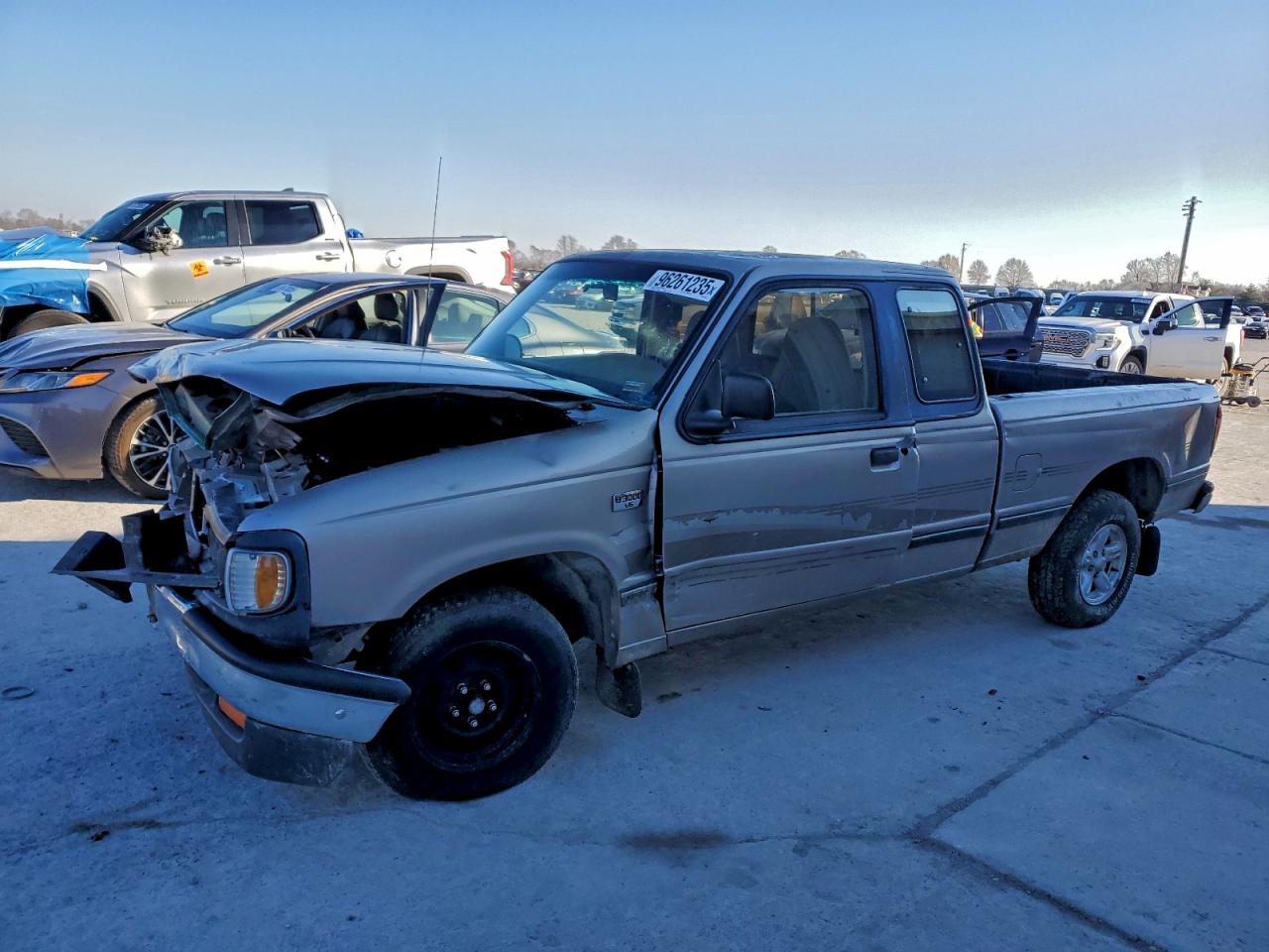 1996 Mazda B3000 Cab Plus Tan vin: 4F4CR16U6TTM13831