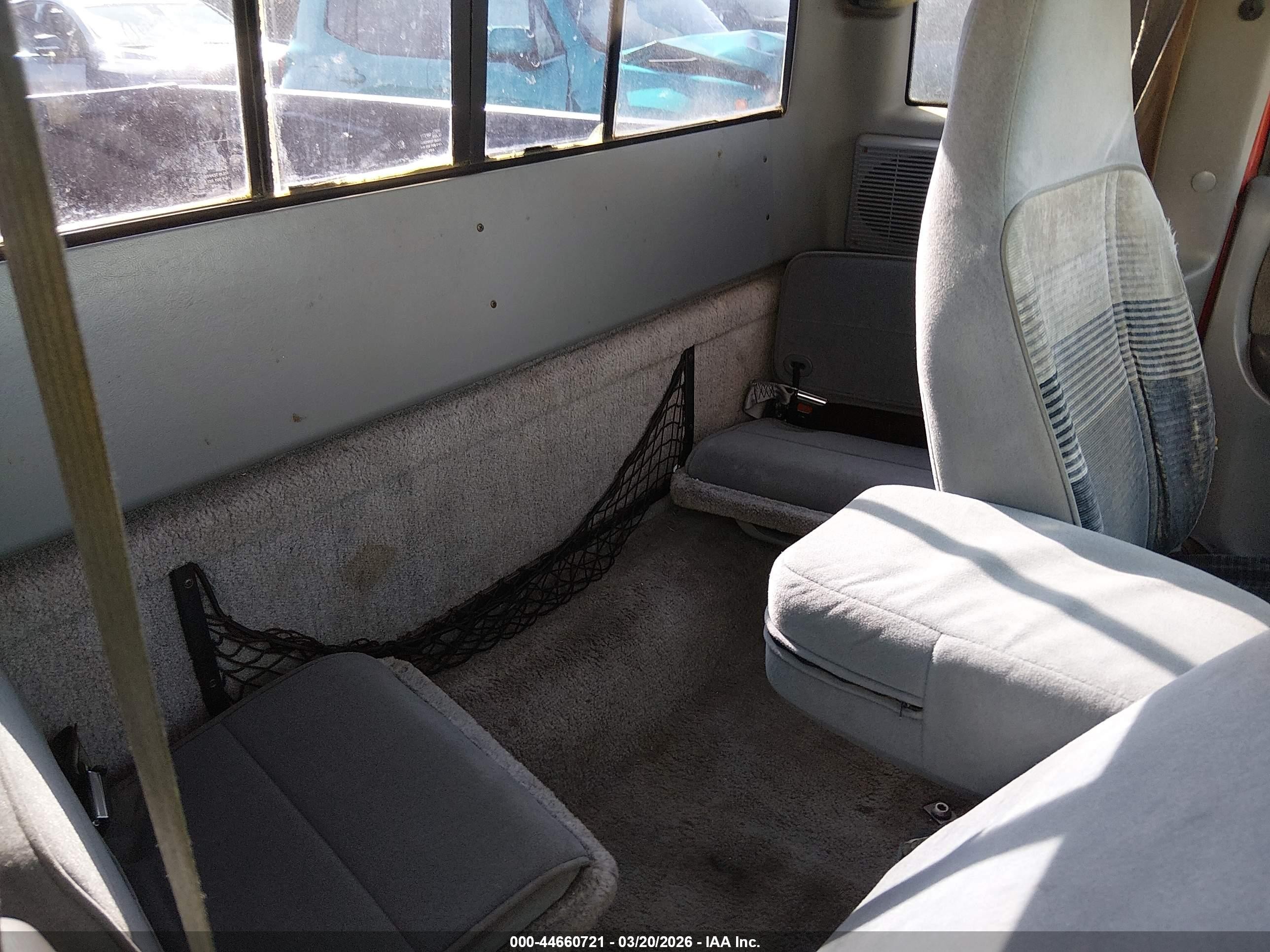 1994 Mazda B3000 Cab Plus Red vin: 4F4CR16U8RTM05271