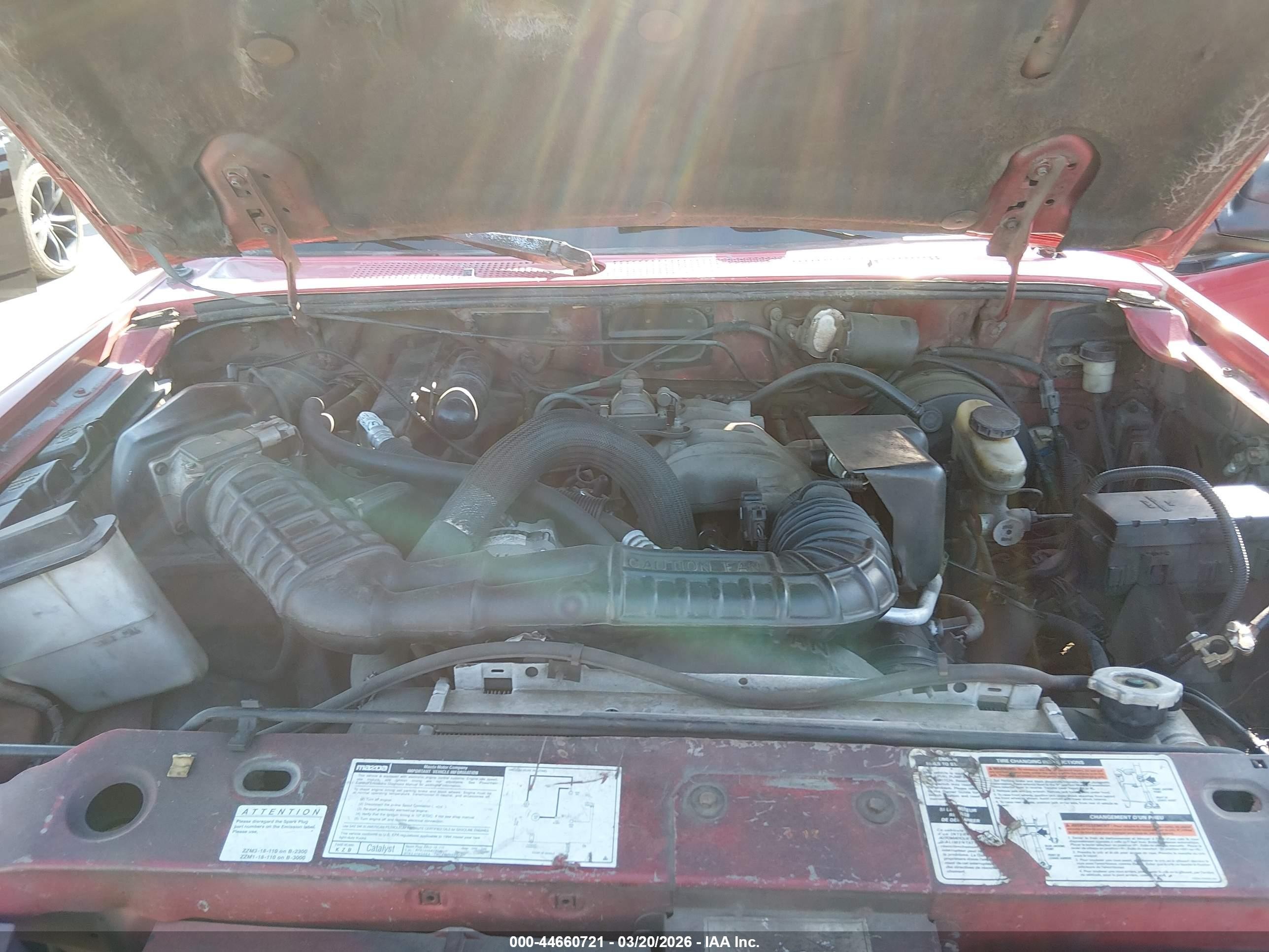 1994 Mazda B3000 Cab Plus Red vin: 4F4CR16U8RTM05271