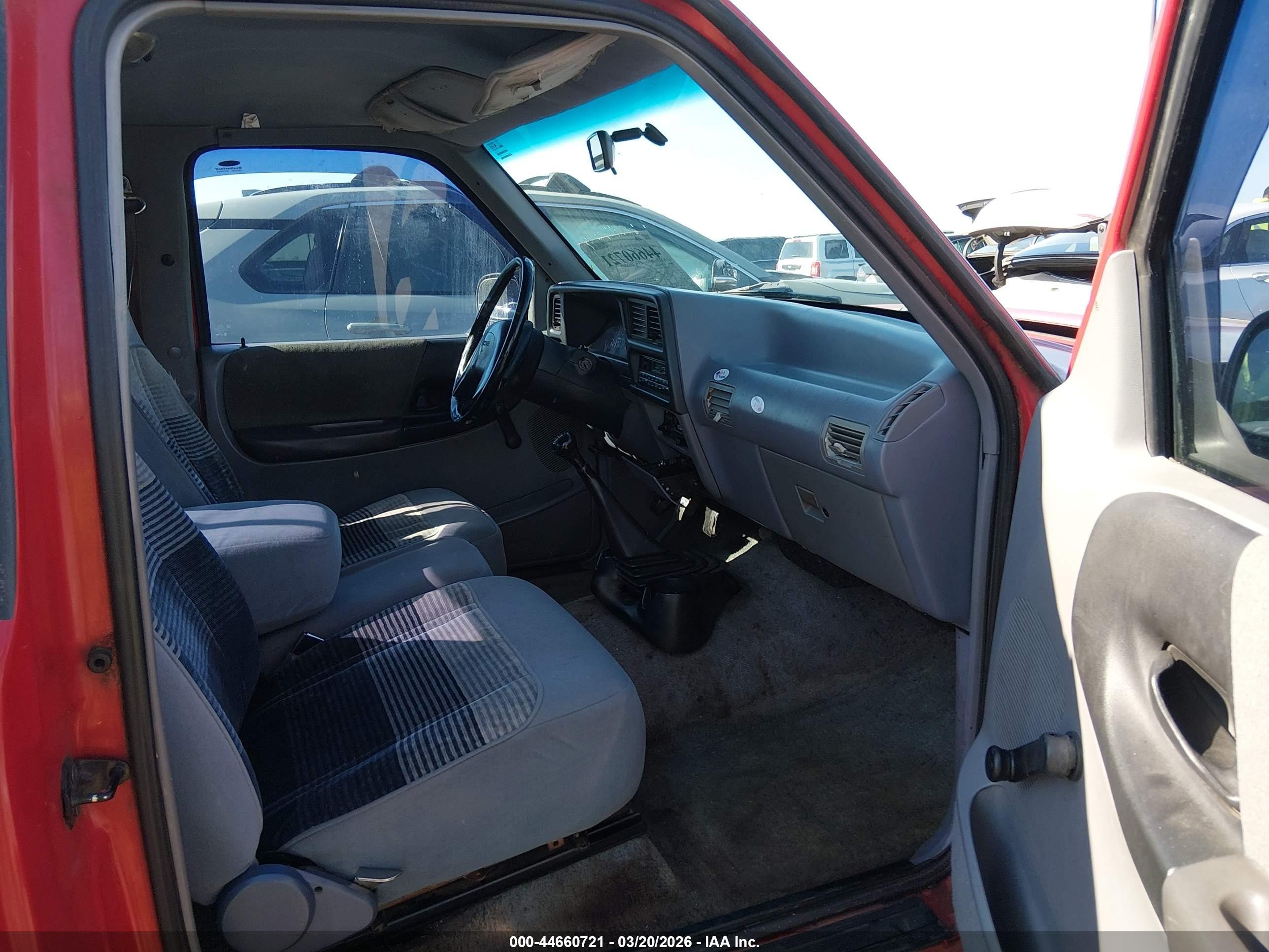 1994 Mazda B3000 Cab Plus Red vin: 4F4CR16U8RTM05271