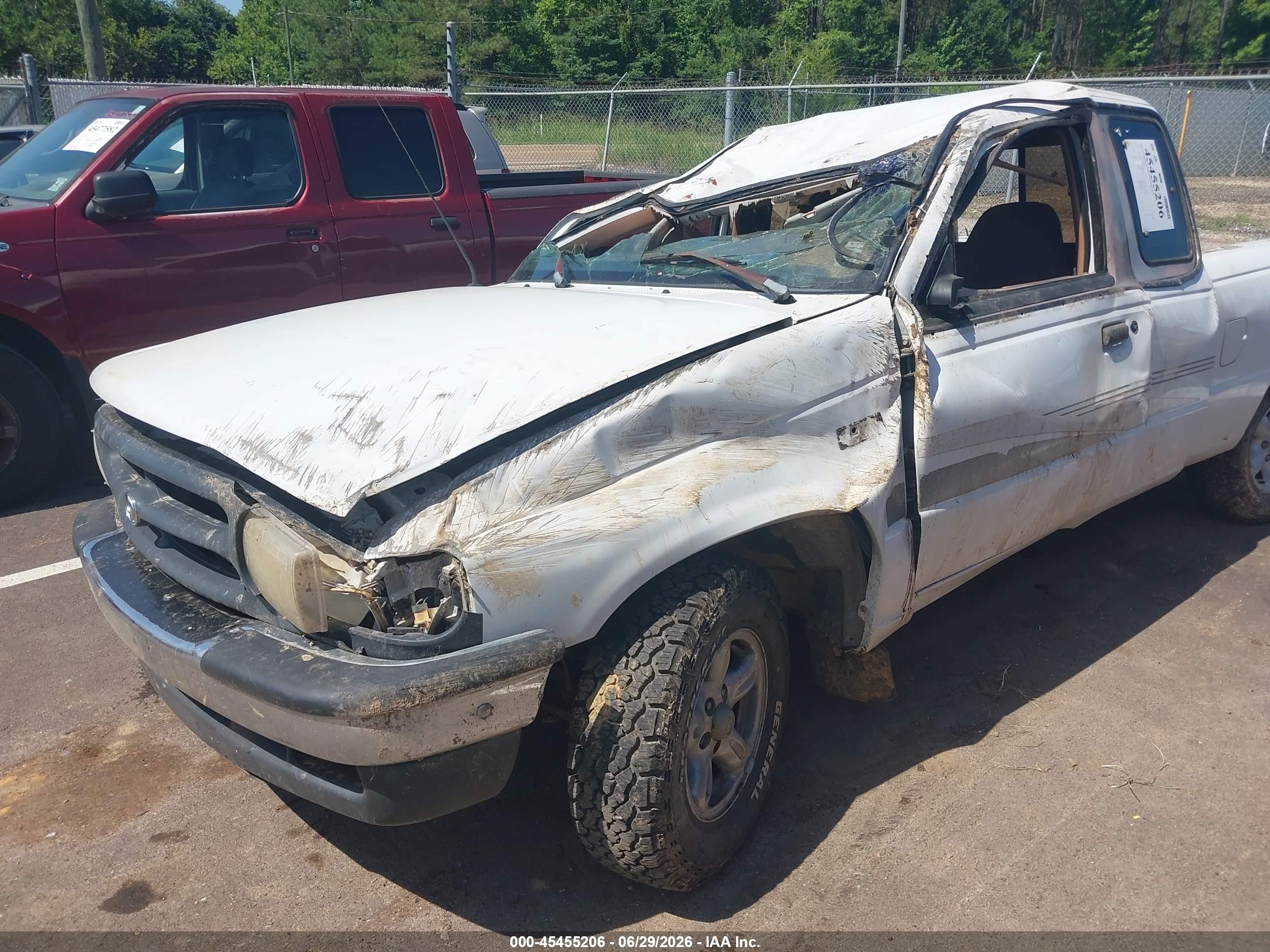 1996 Mazda B3000 Cab Plus White vin: 4F4CR16U8TTM09537