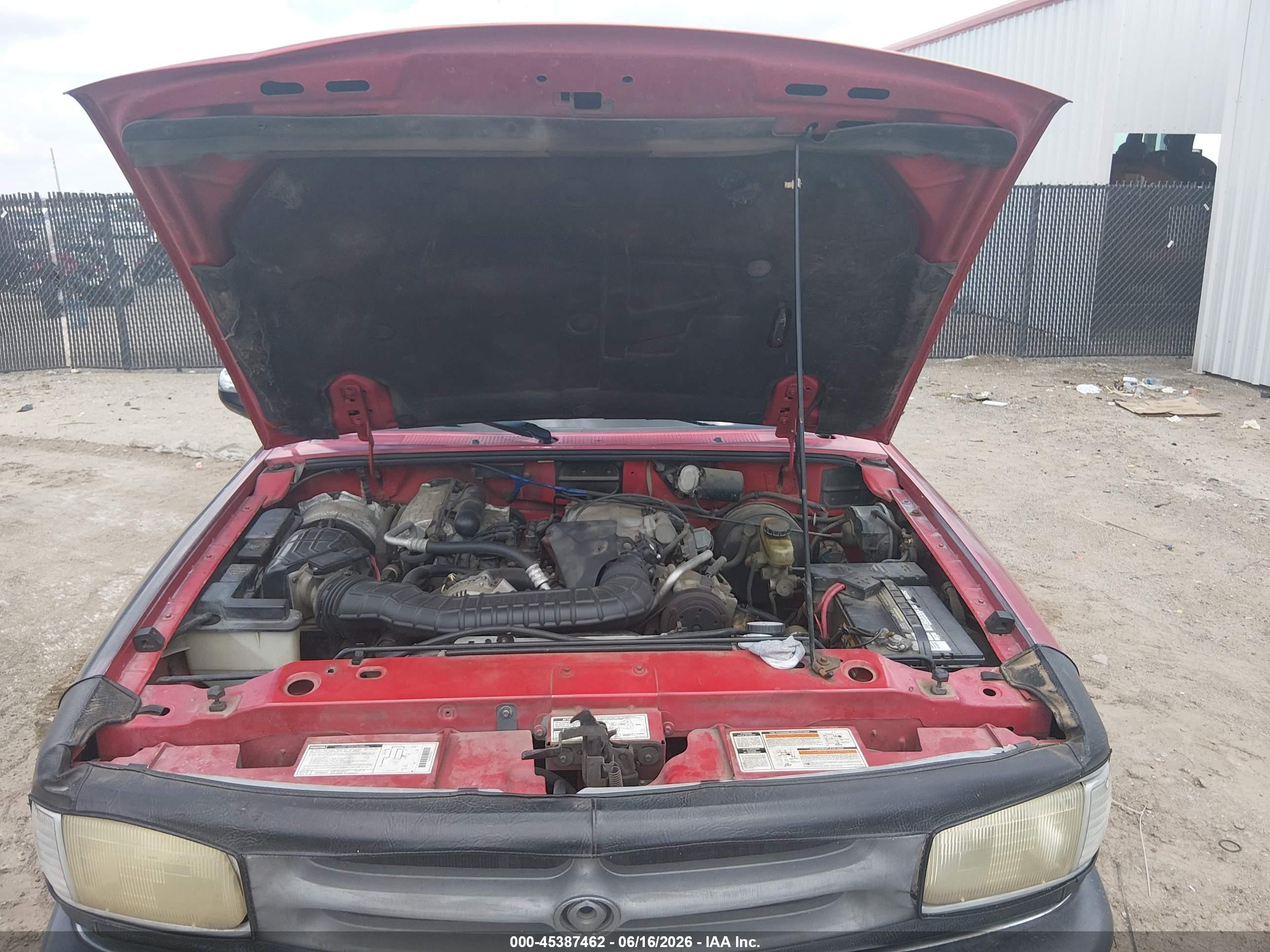 1994 Mazda B4000 Cab Plus Red vin: 4F4CR16X0RTM60047
