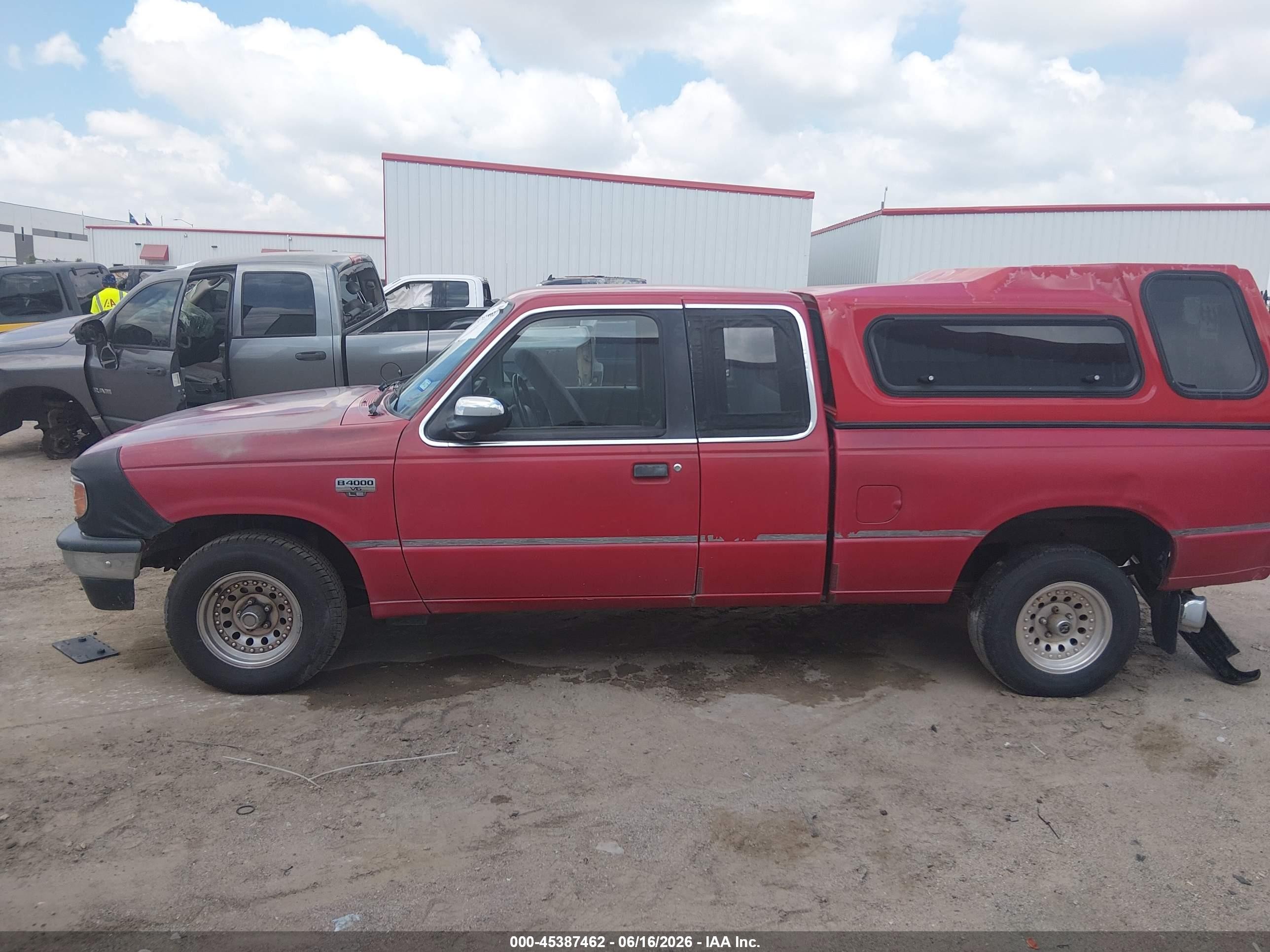 1994 Mazda B4000 Cab Plus Red vin: 4F4CR16X0RTM60047