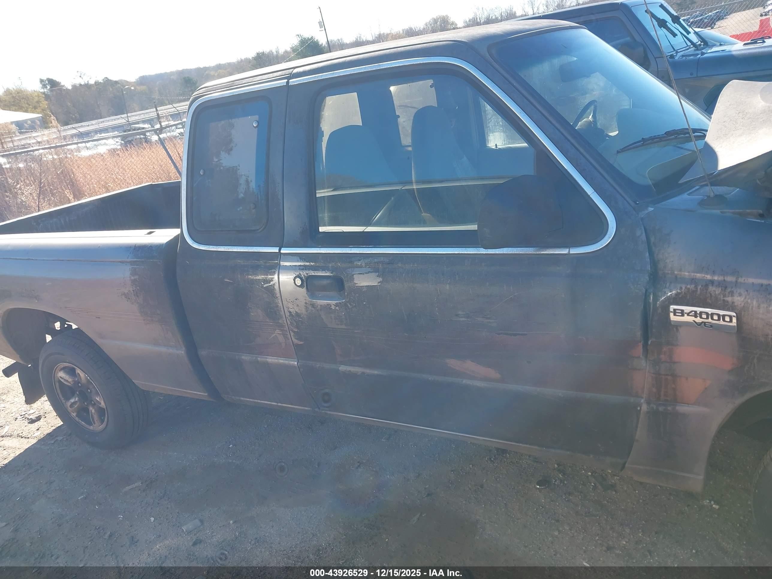 1997 Mazda B4000 Se Gray vin: 4F4CR16X1VTM02717