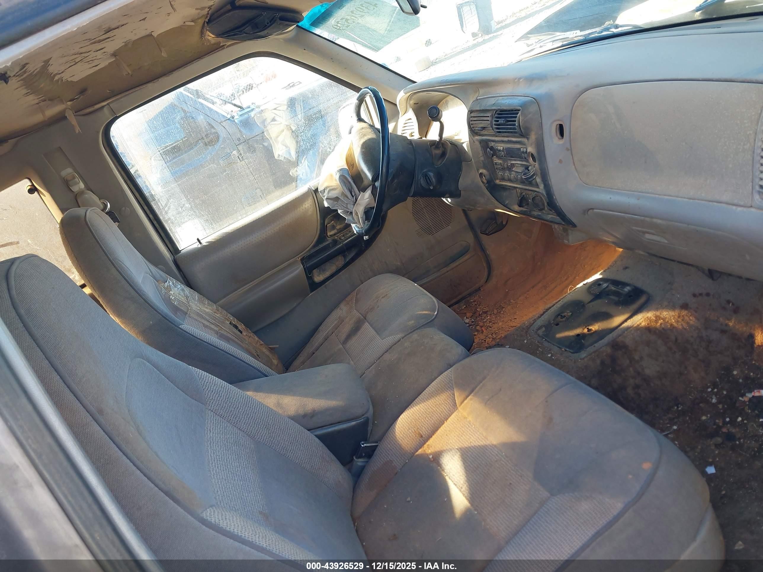 1997 Mazda B4000 Se Gray vin: 4F4CR16X1VTM02717