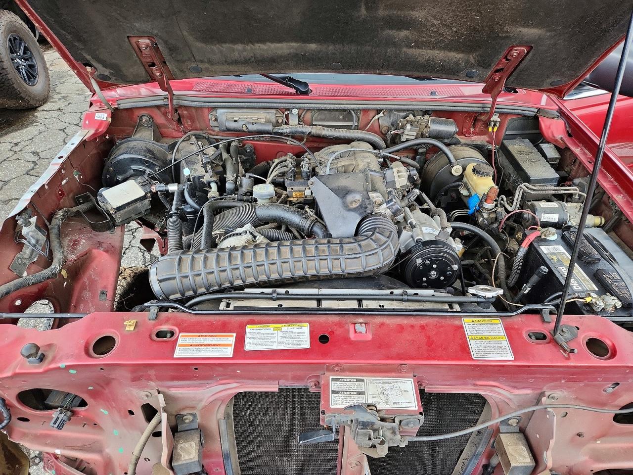 1997 Mazda B4000 Cab Plus Red vin: 4F4CR16X5VTM26910