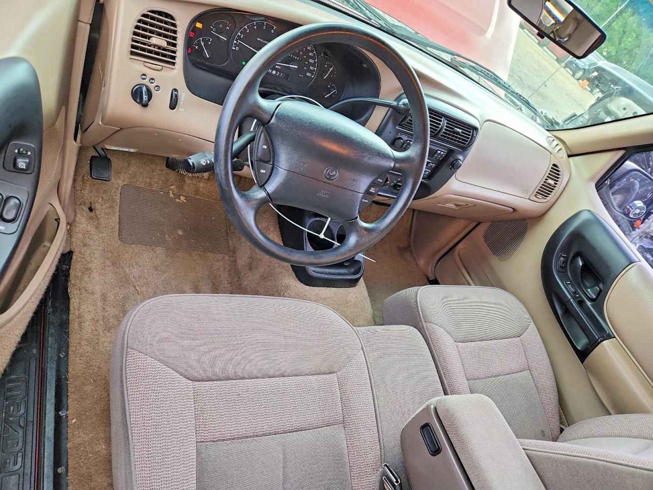 1997 Mazda B4000 Cab Plus Red vin: 4F4CR16X5VTM26910