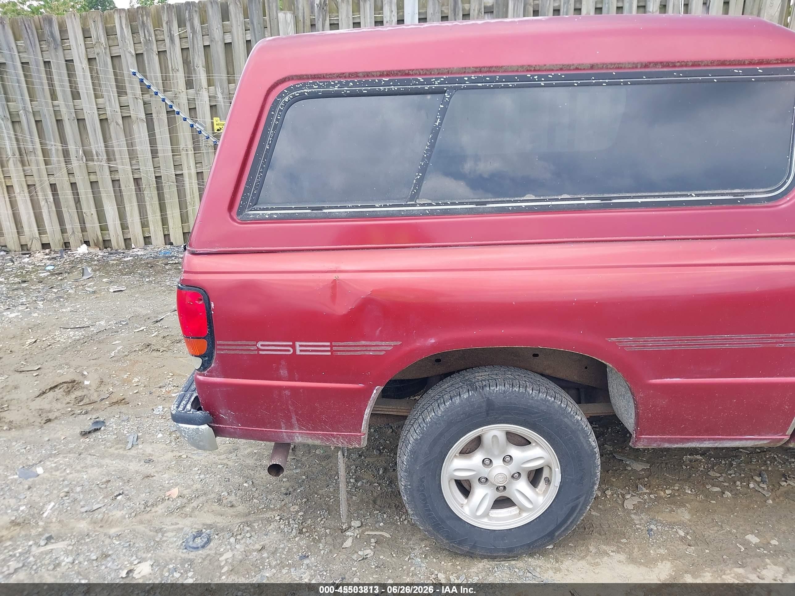 1997 Mazda B4000 Se Burgundy vin: 4F4CR16XXVTM16843