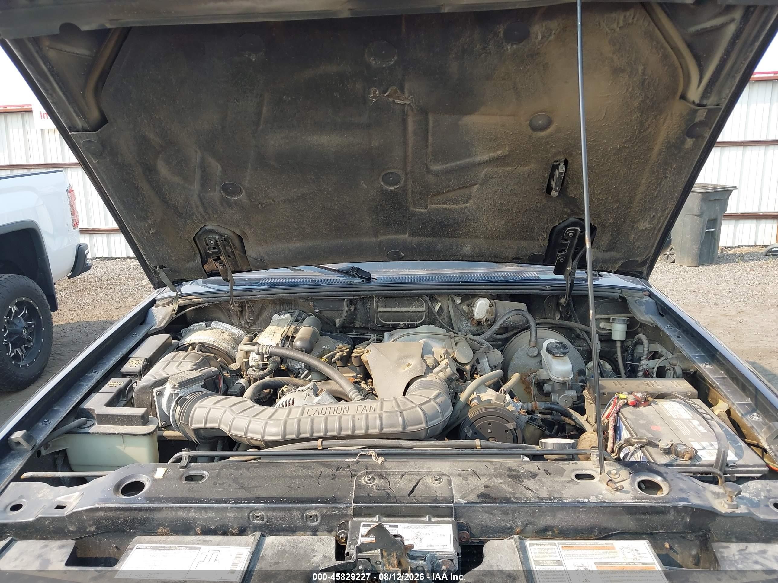 1994 Mazda B4000 Cab Plus Black vin: 4F4DR17X0RTM60620