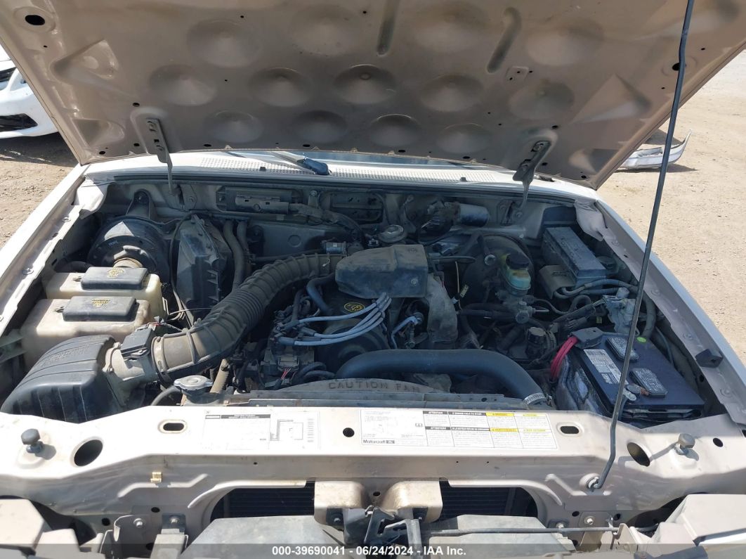 1998 Mazda B2500 Se/sx Champagne vin: 4F4YR12C1WTM14750