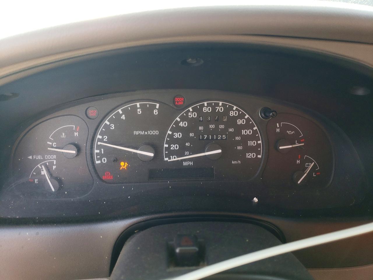 1999 Mazda B2500 Серый vin: 4F4YR12C1XTM21540