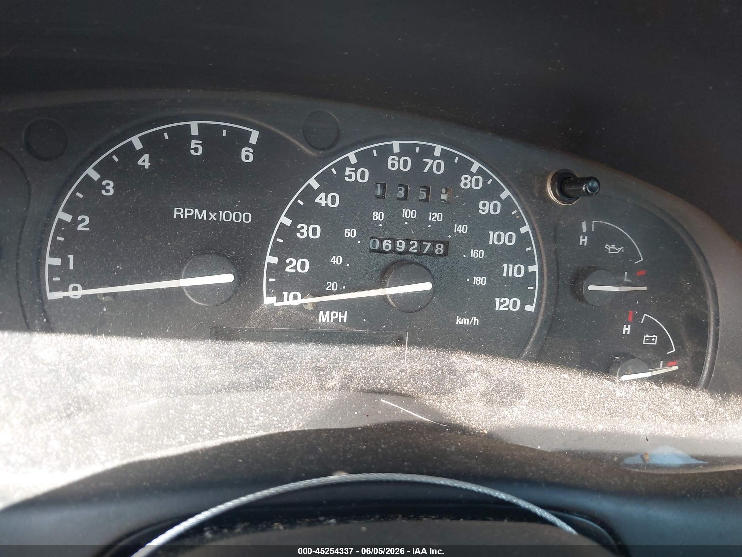 1999 Mazda B2500   Gray vin: 4F4YR12C1XTM27838