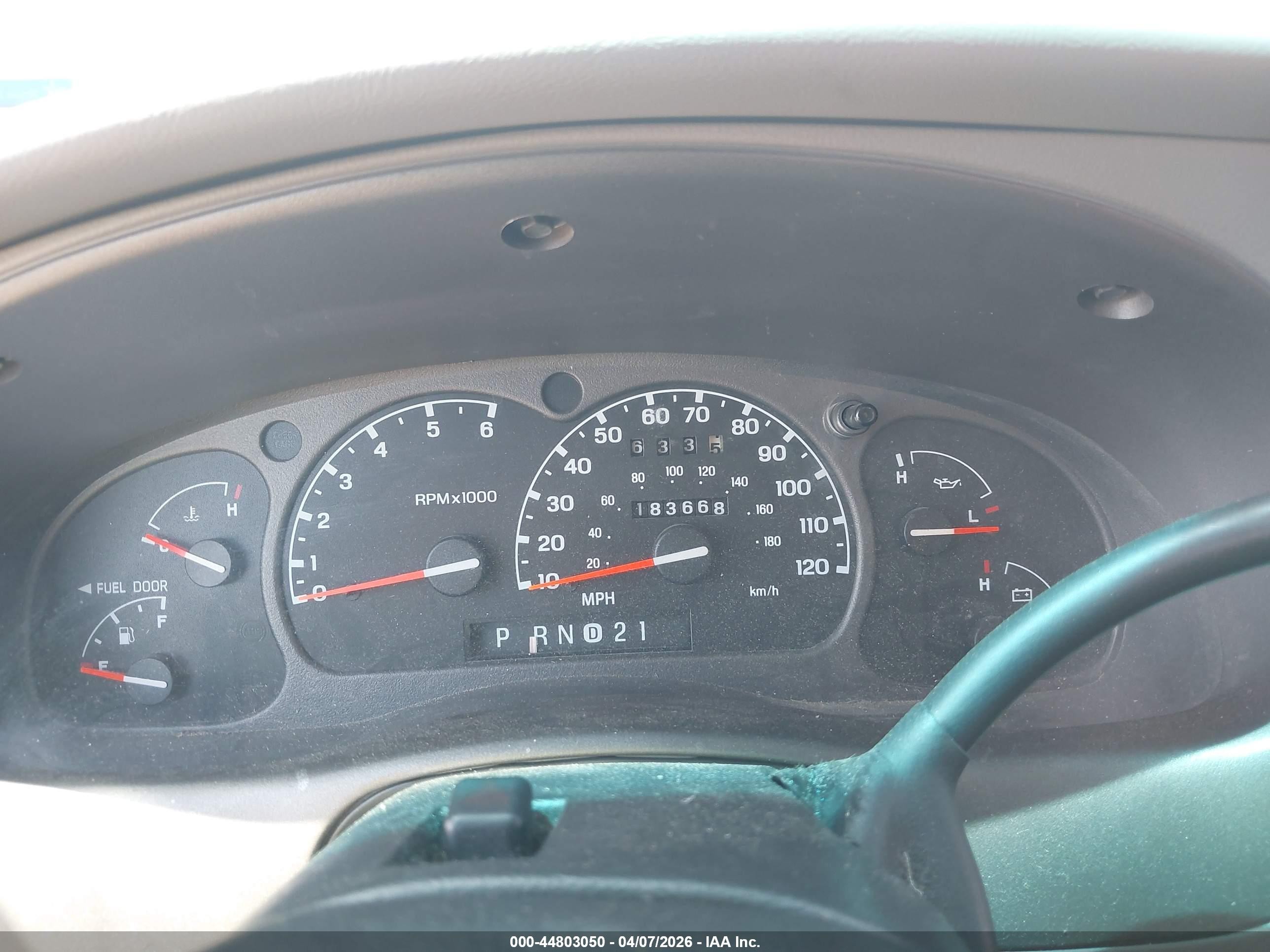 2001 Mazda B2300 Se/sx White vin: 4F4YR12C21TM04379
