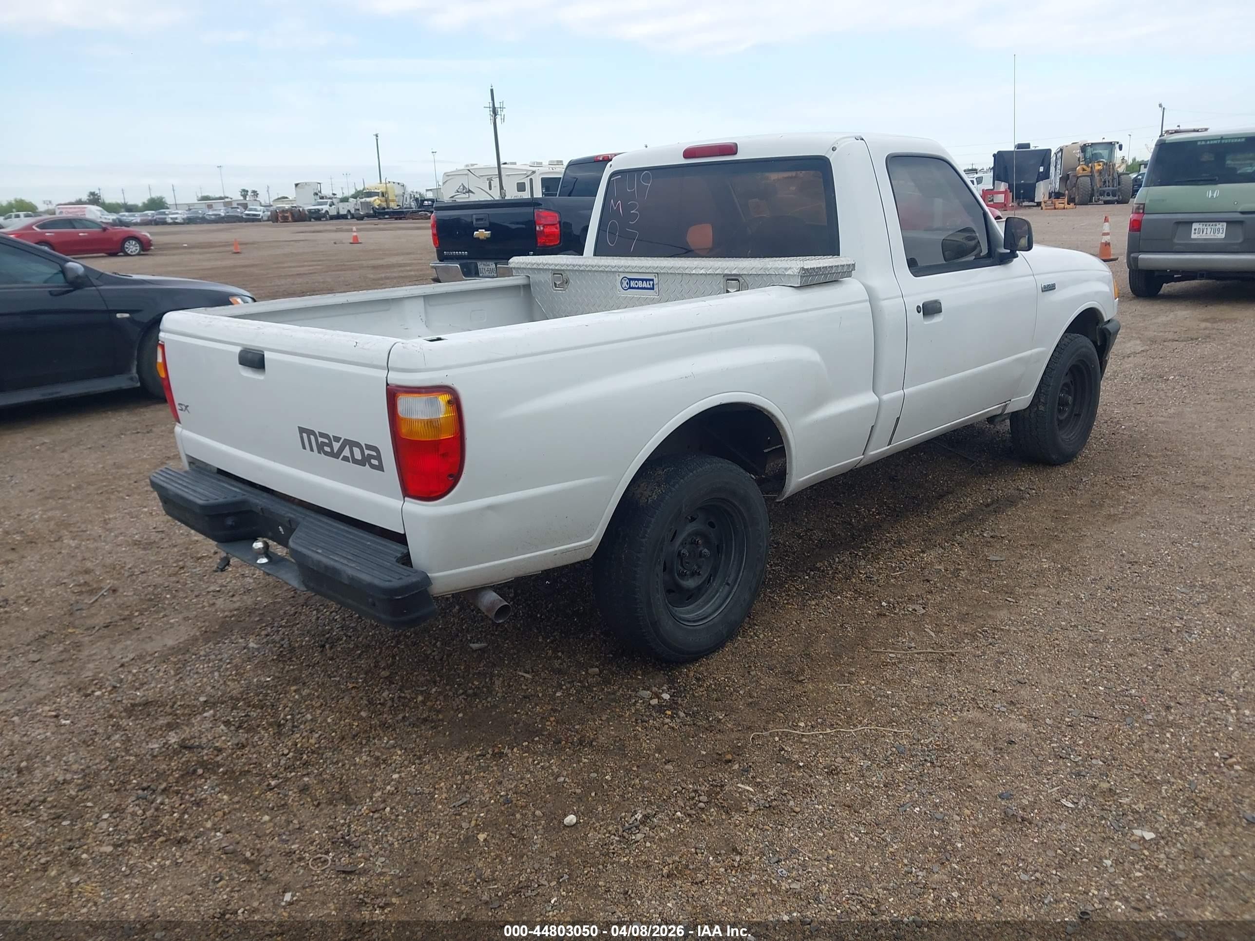 2001 Mazda B2300 Se/sx White vin: 4F4YR12C21TM04379