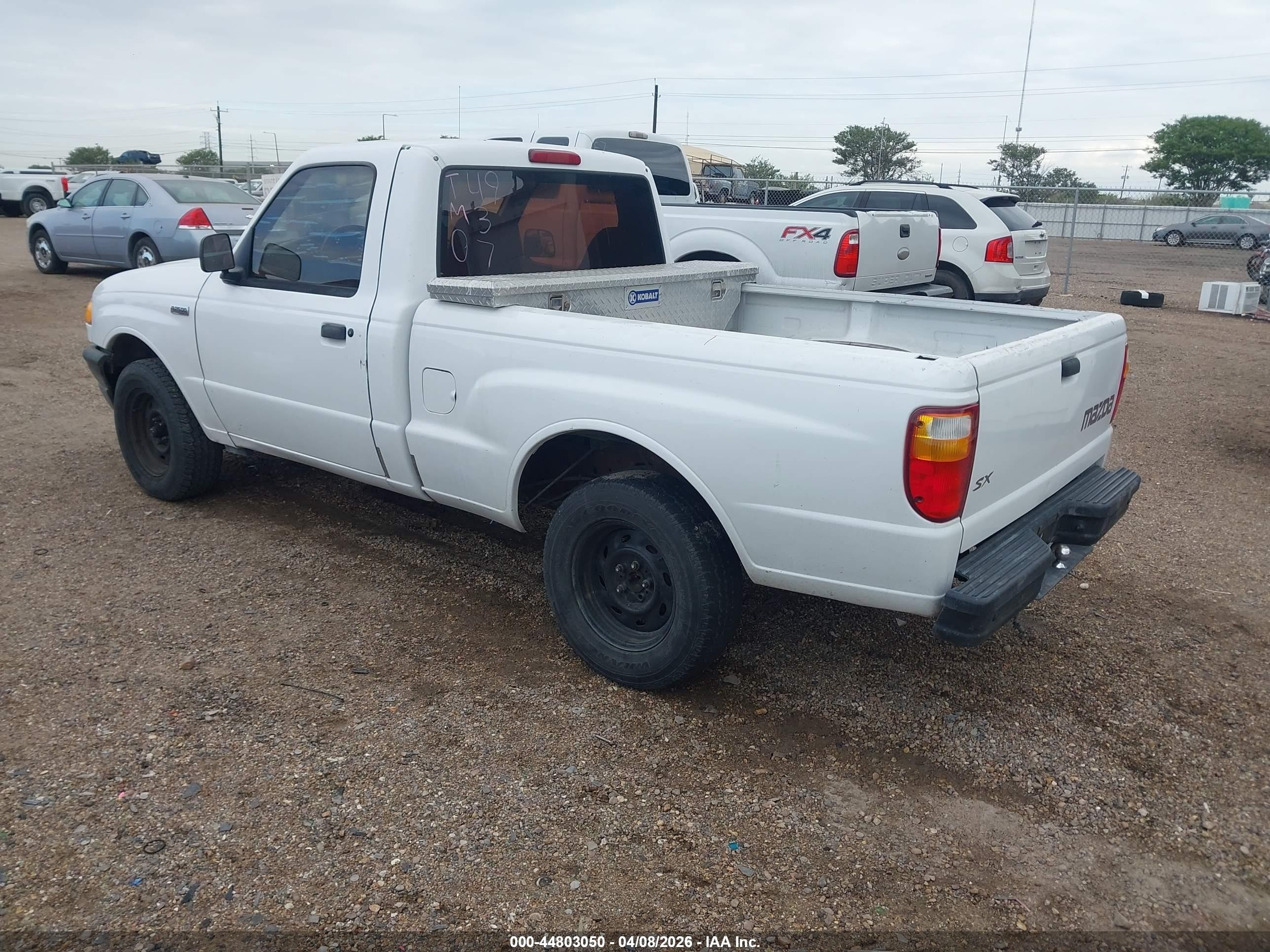 2001 Mazda B2300 Se/sx White vin: 4F4YR12C21TM04379