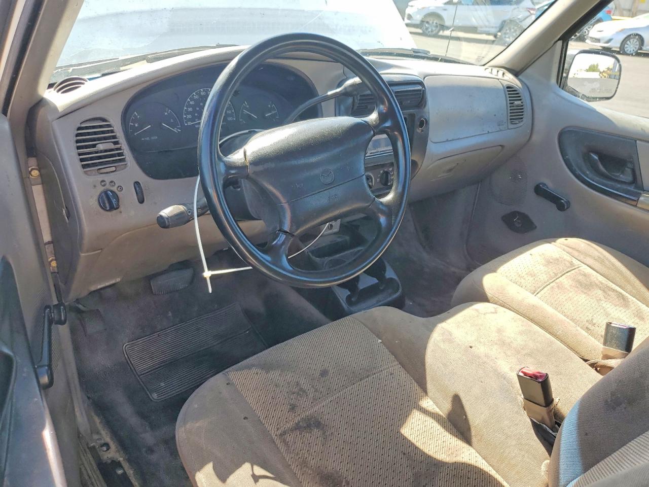 1999 Mazda B2500 White vin: 4F4YR12C2XTM32868