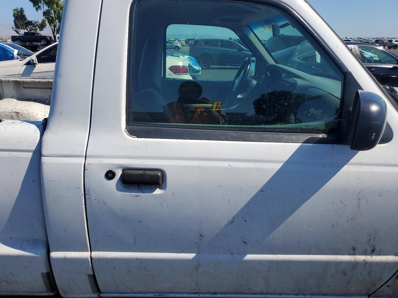 1999 Mazda B2500 White vin: 4F4YR12C2XTM32868
